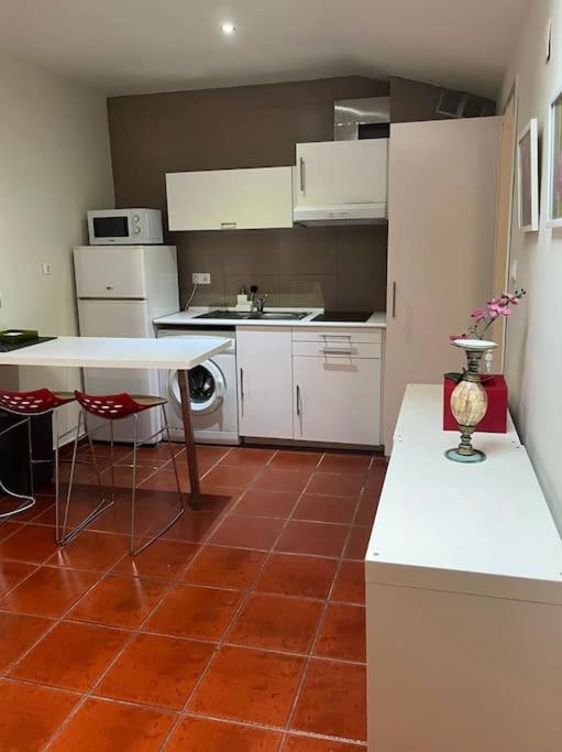 Nice 3 Bedrooms Apartment in Campolide - 60 1B photo 3