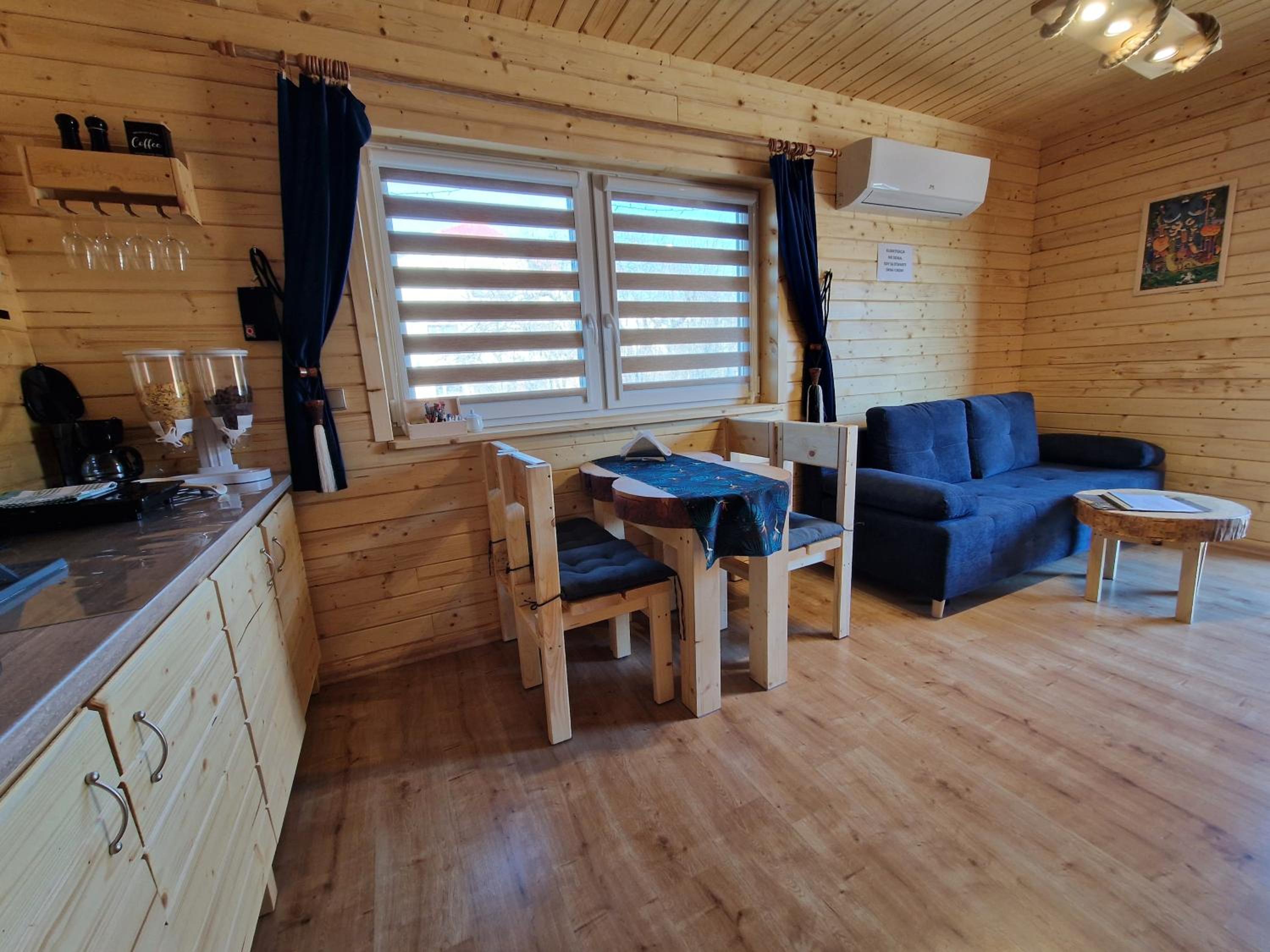 Apartament z Tężnią Solankową, Sauną, Kominkiem LED nad Jeziorem Żywieckim