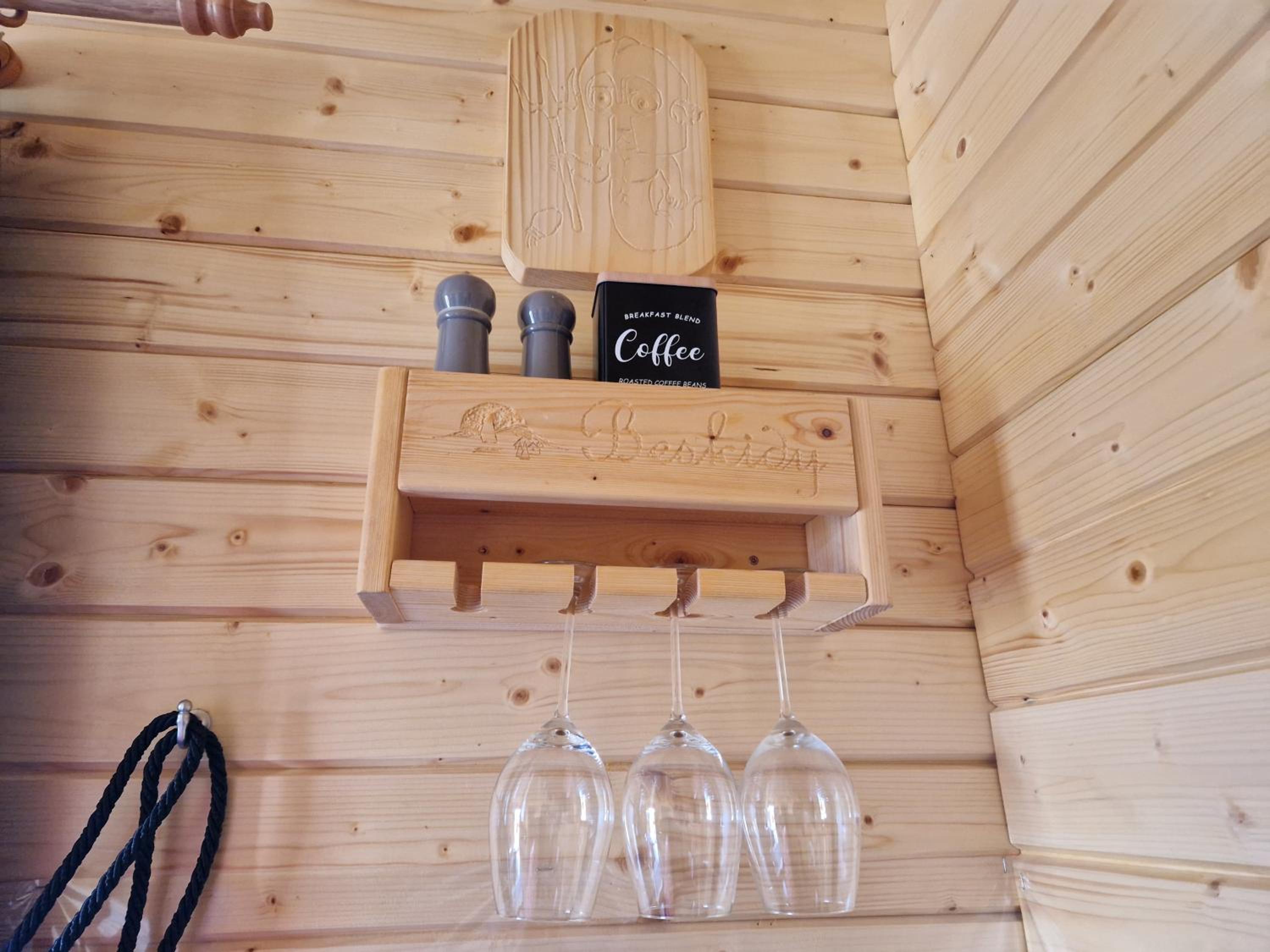 Apartament z Tężnią Solankową, Sauną, Kominkiem LED nad Jeziorem Żywieckim