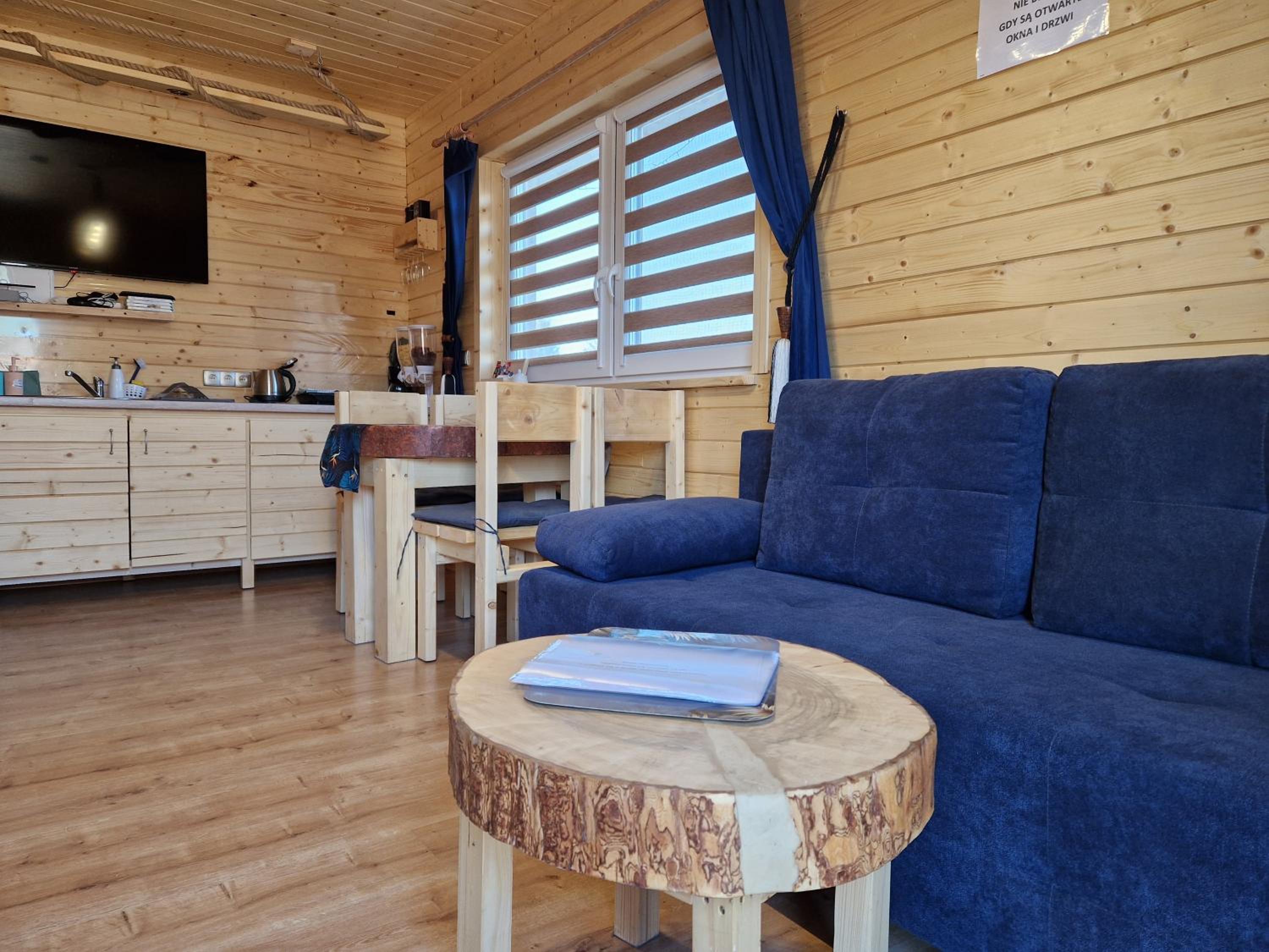 Apartament z Tężnią Solankową, Sauną, Kominkiem LED nad Jeziorem Żywieckim