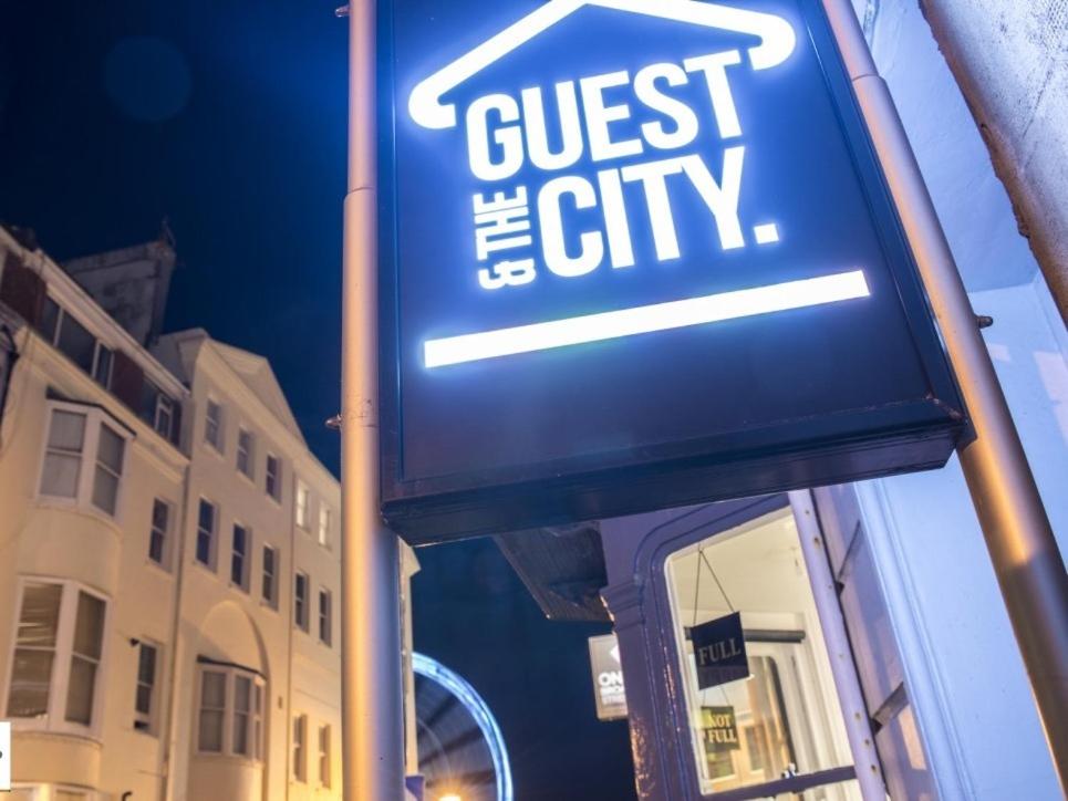 Guest And The City view 3