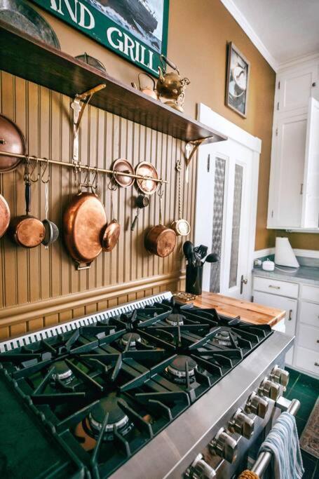The Jarvis Homestead - Historic Maine Mansion