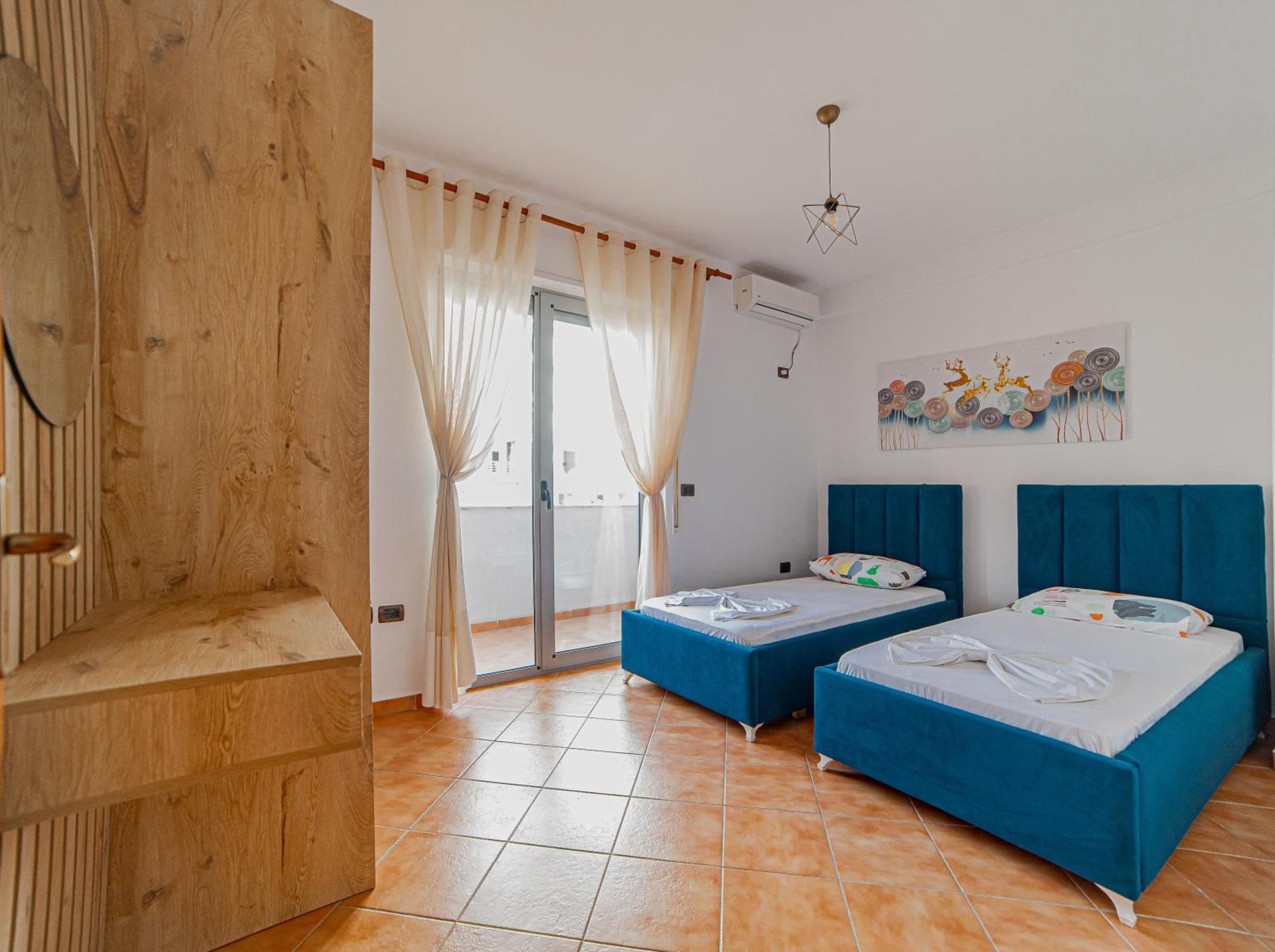 Ajla Apartment