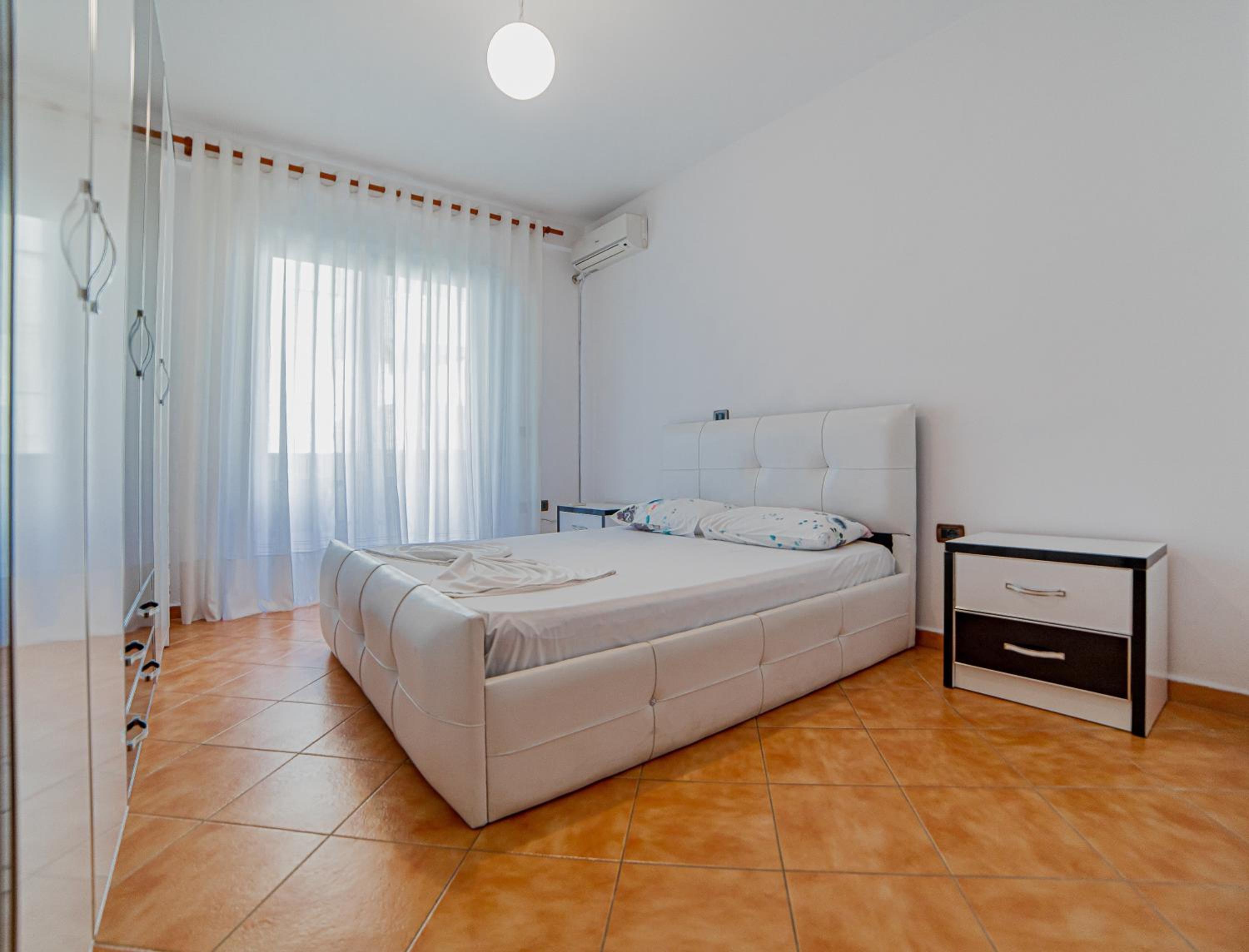 Ajla Apartment