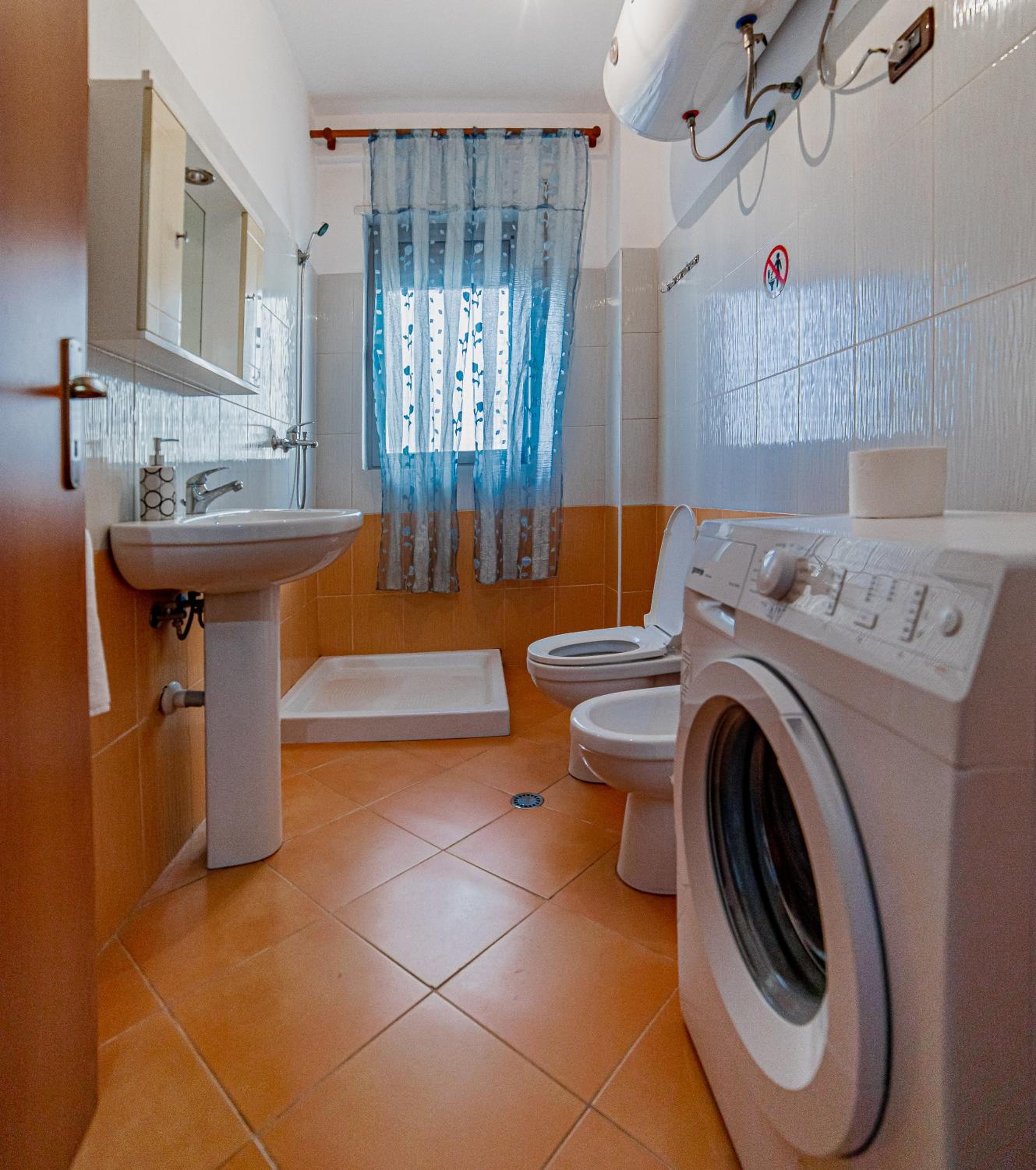 Ajla Apartment