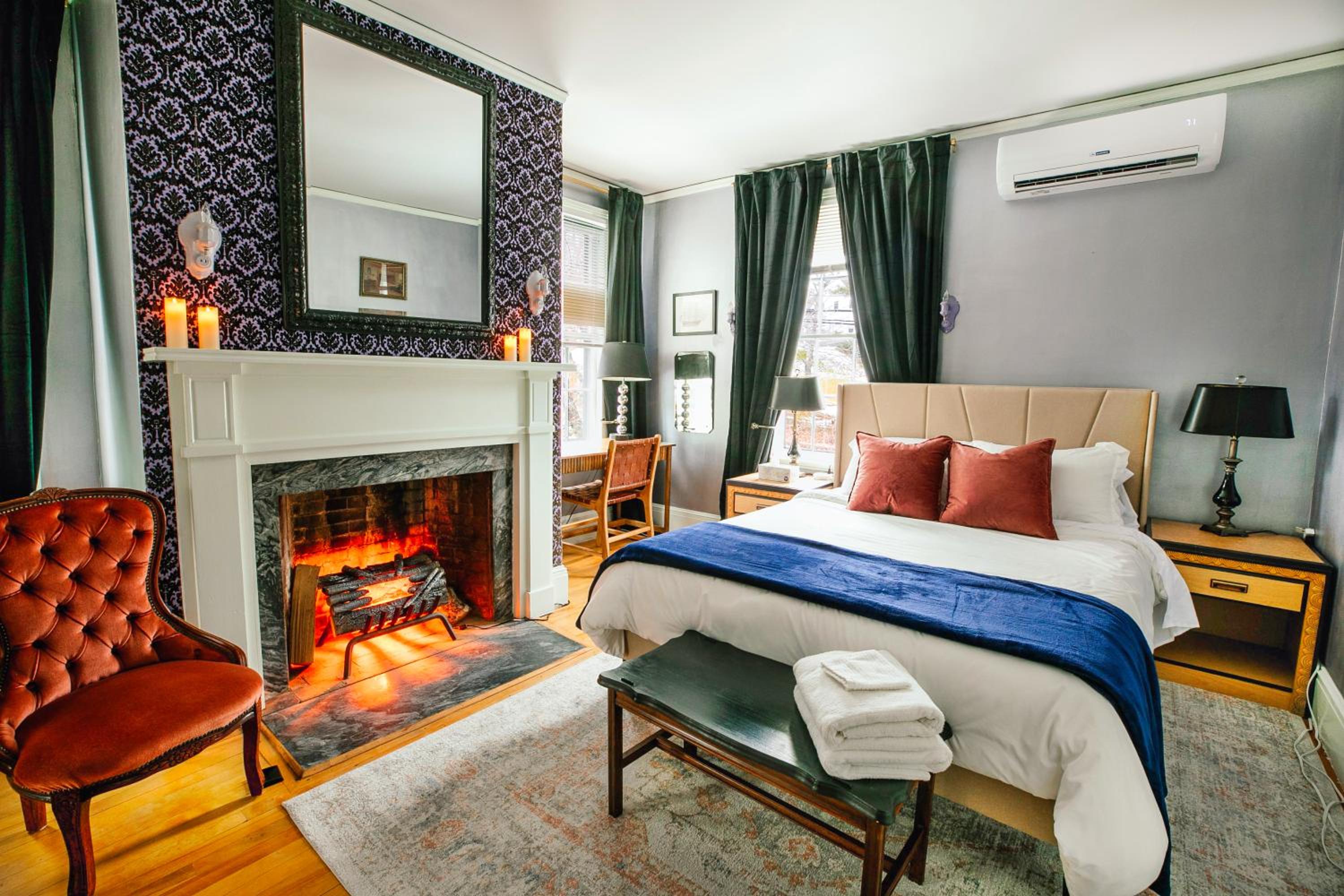 The Jarvis Homestead - Historic Maine Mansion