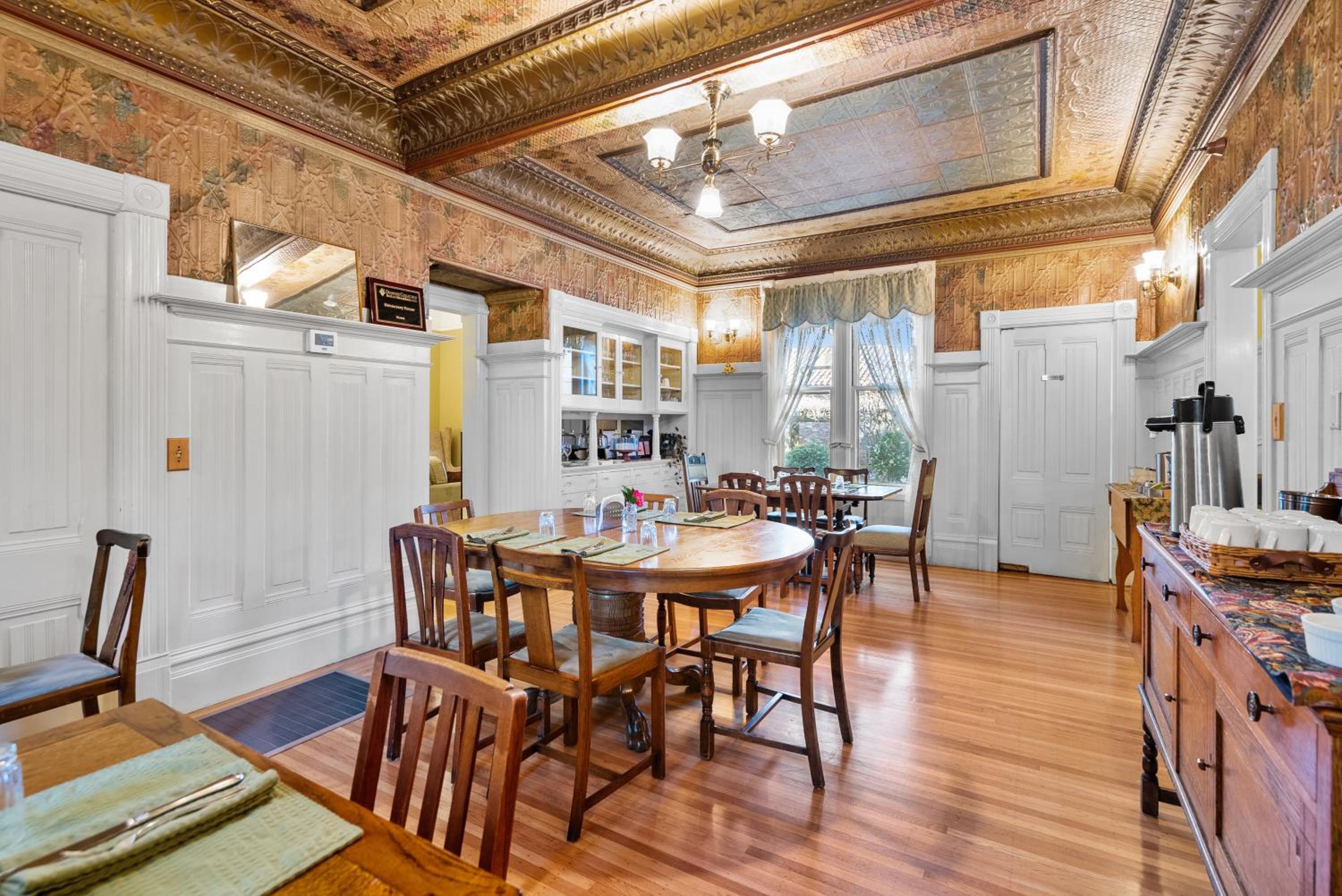 Maui Vacations - Hennessey House Bed and Breakfast - Property Image 72