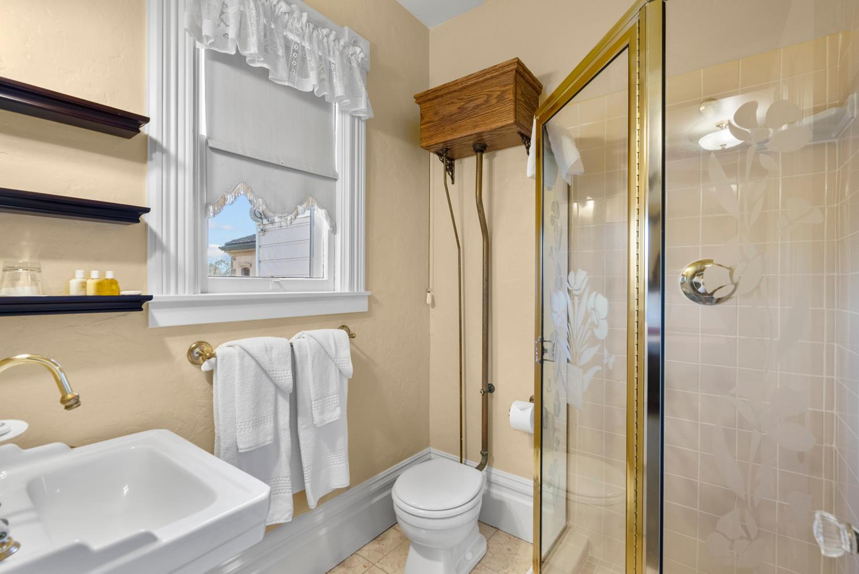 Maui Vacations - Hennessey House Bed and Breakfast - Property Image 26