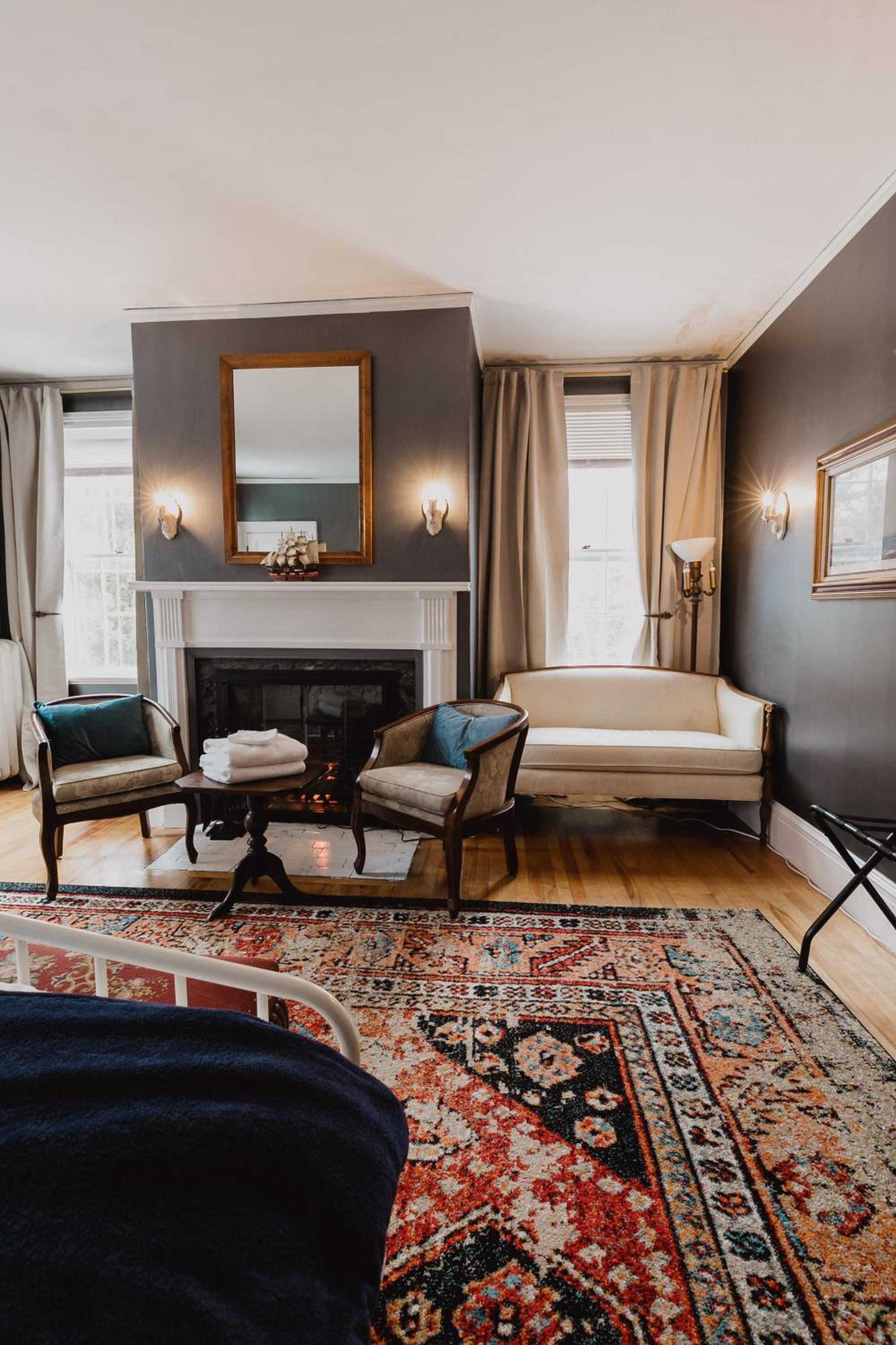 The Jarvis Homestead - Historic Maine Mansion