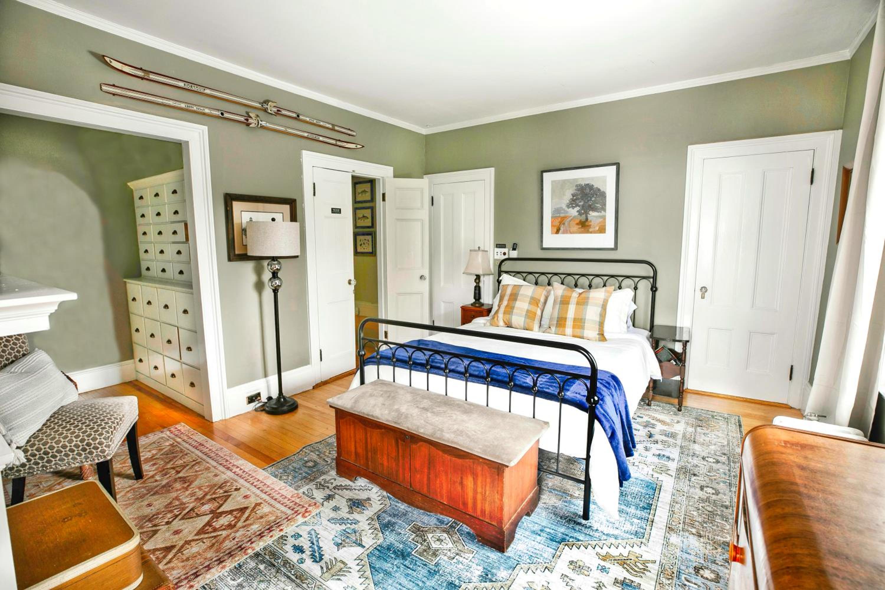The Jarvis Homestead - Historic Maine Mansion