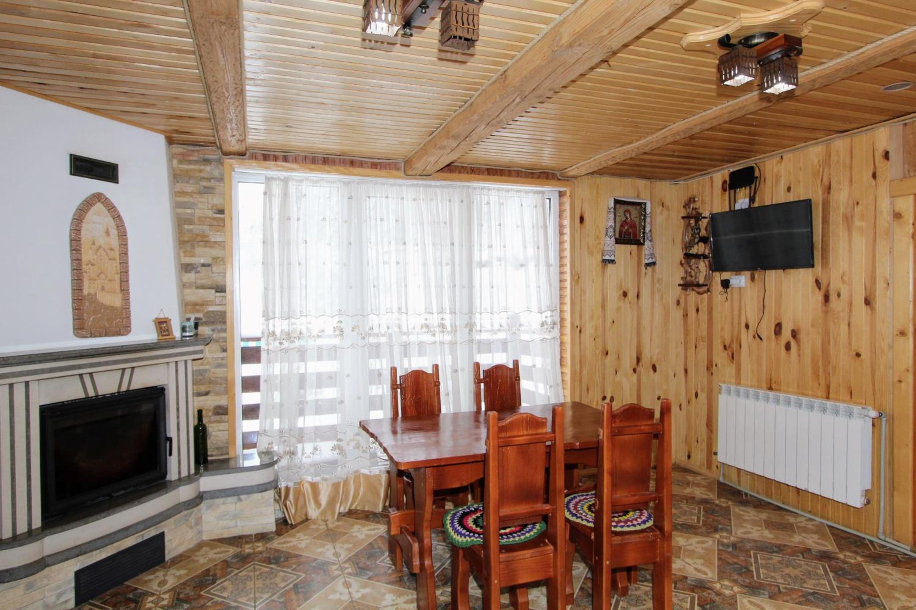 Cottage "Karpatske Shale" view 2