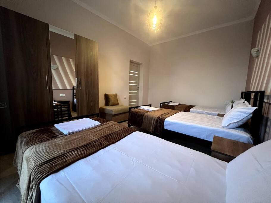 Amar Guest House