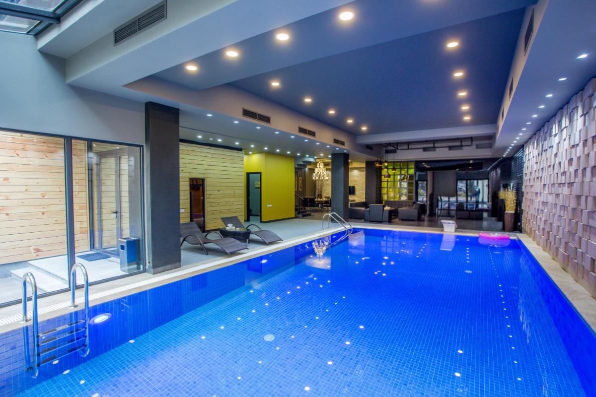 indoor pool