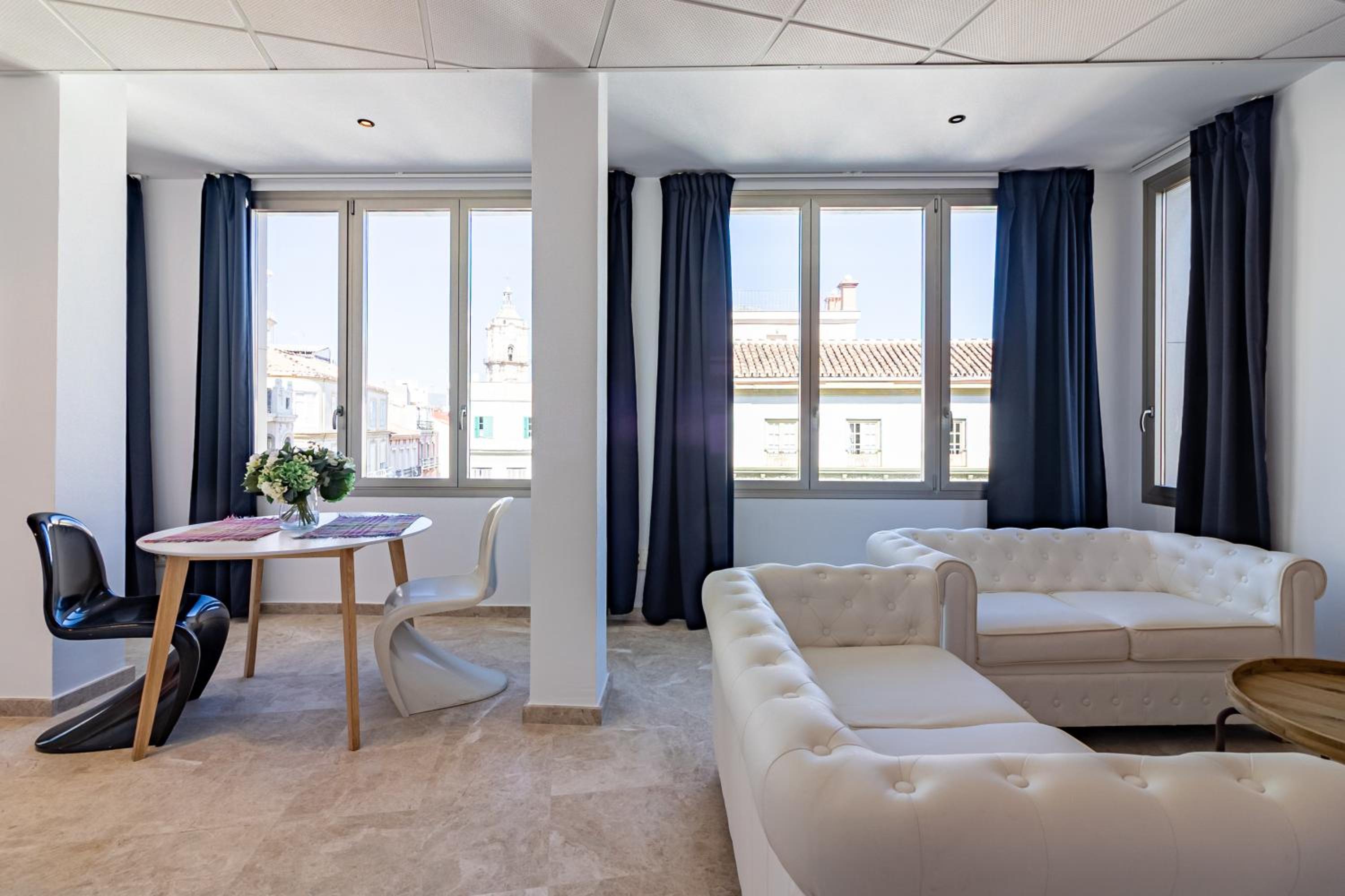 Sáenz Suites Gallery by Bossh! Apartments