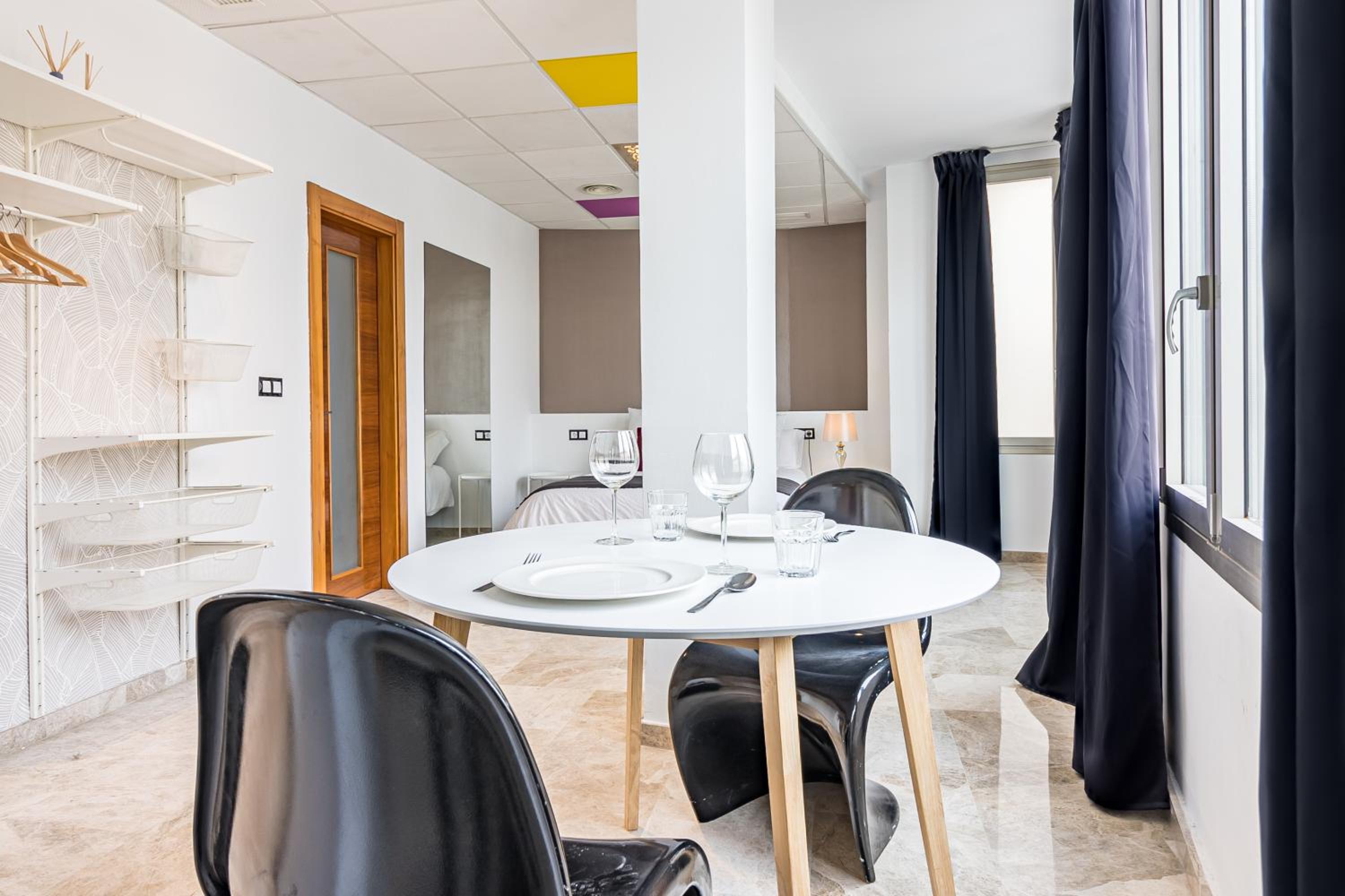 Sáenz Suites Gallery by Bossh! Apartments