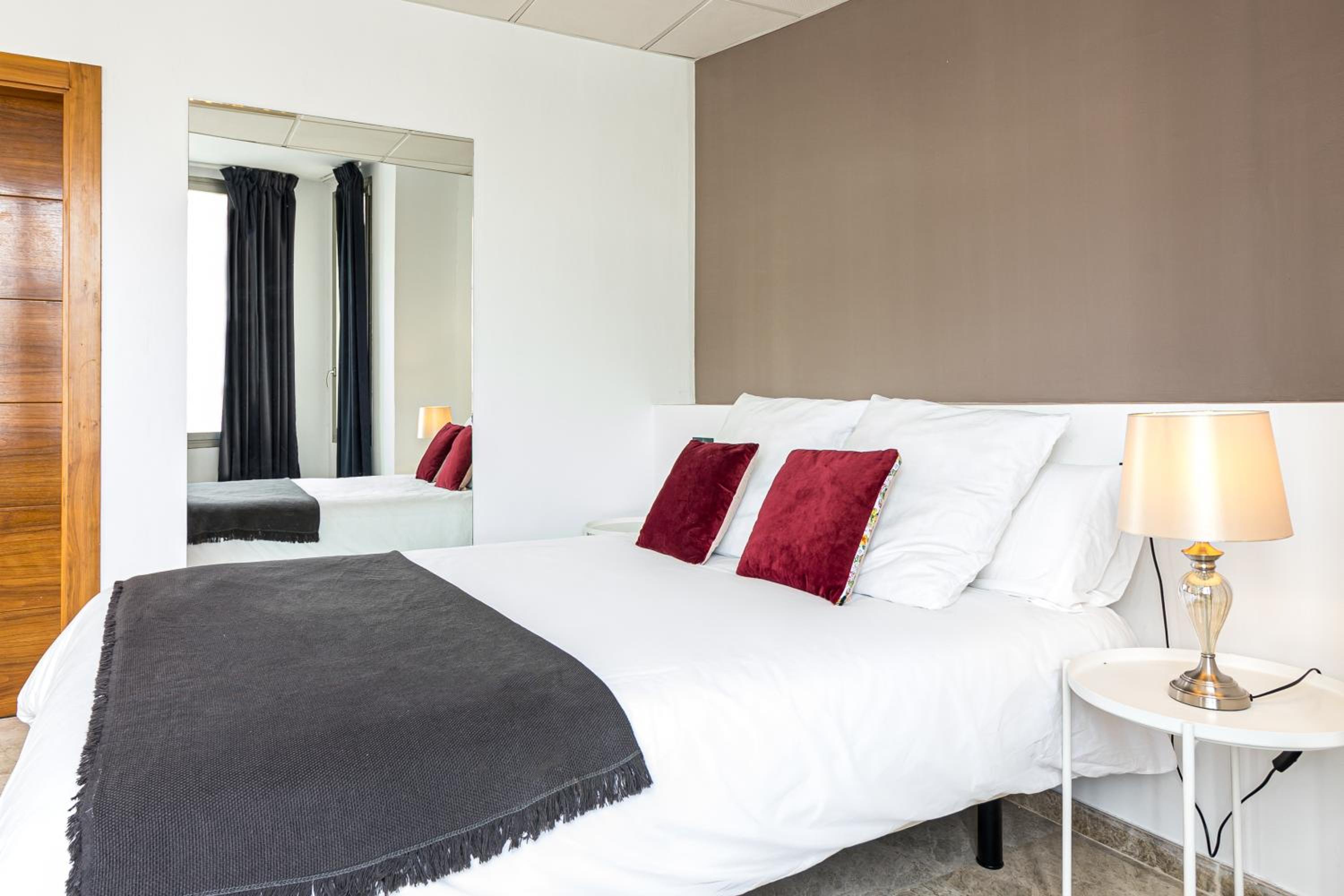 Sáenz Suites Gallery by Bossh! Apartments