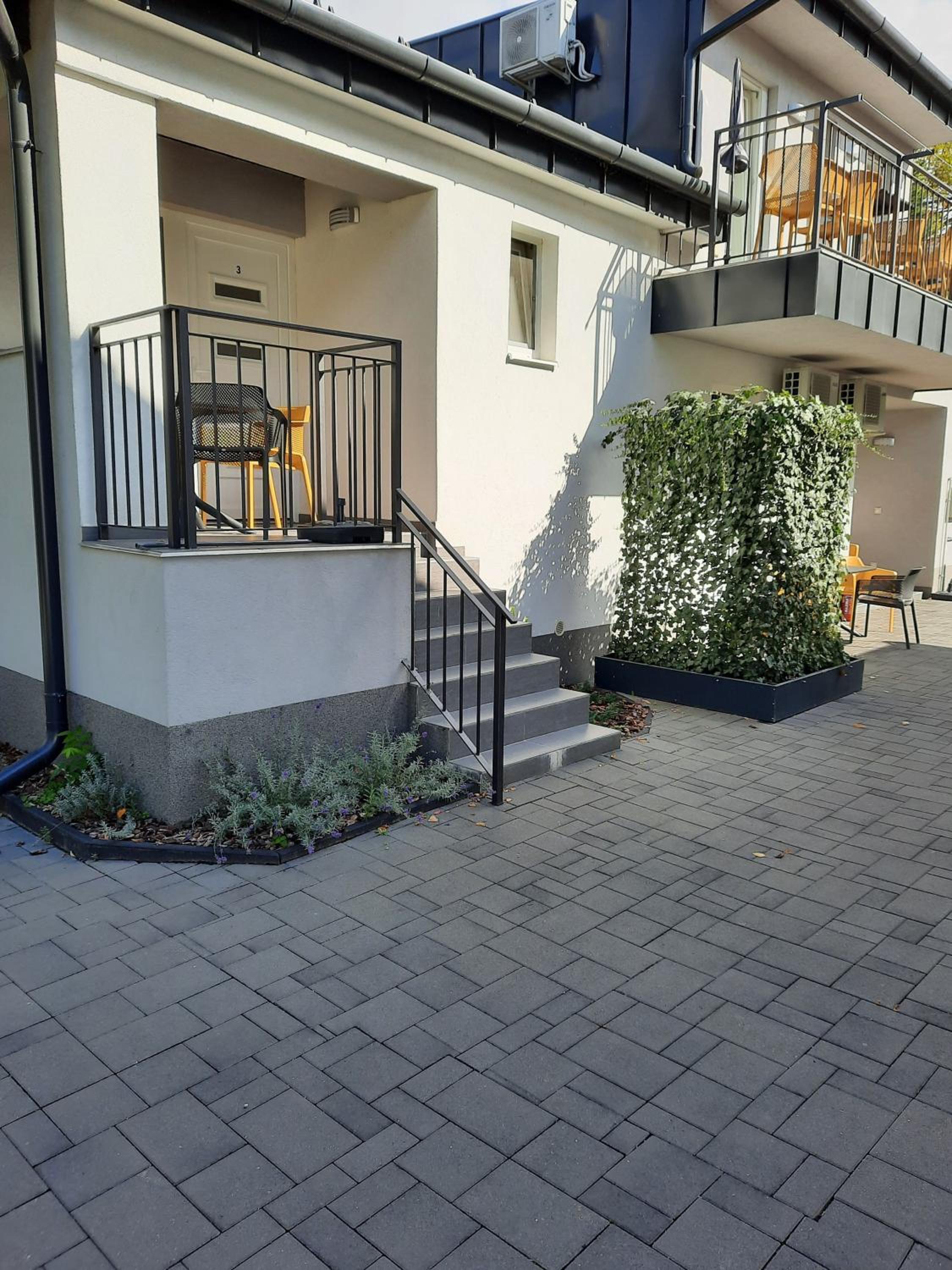 Silver Boglár Apartman view 4