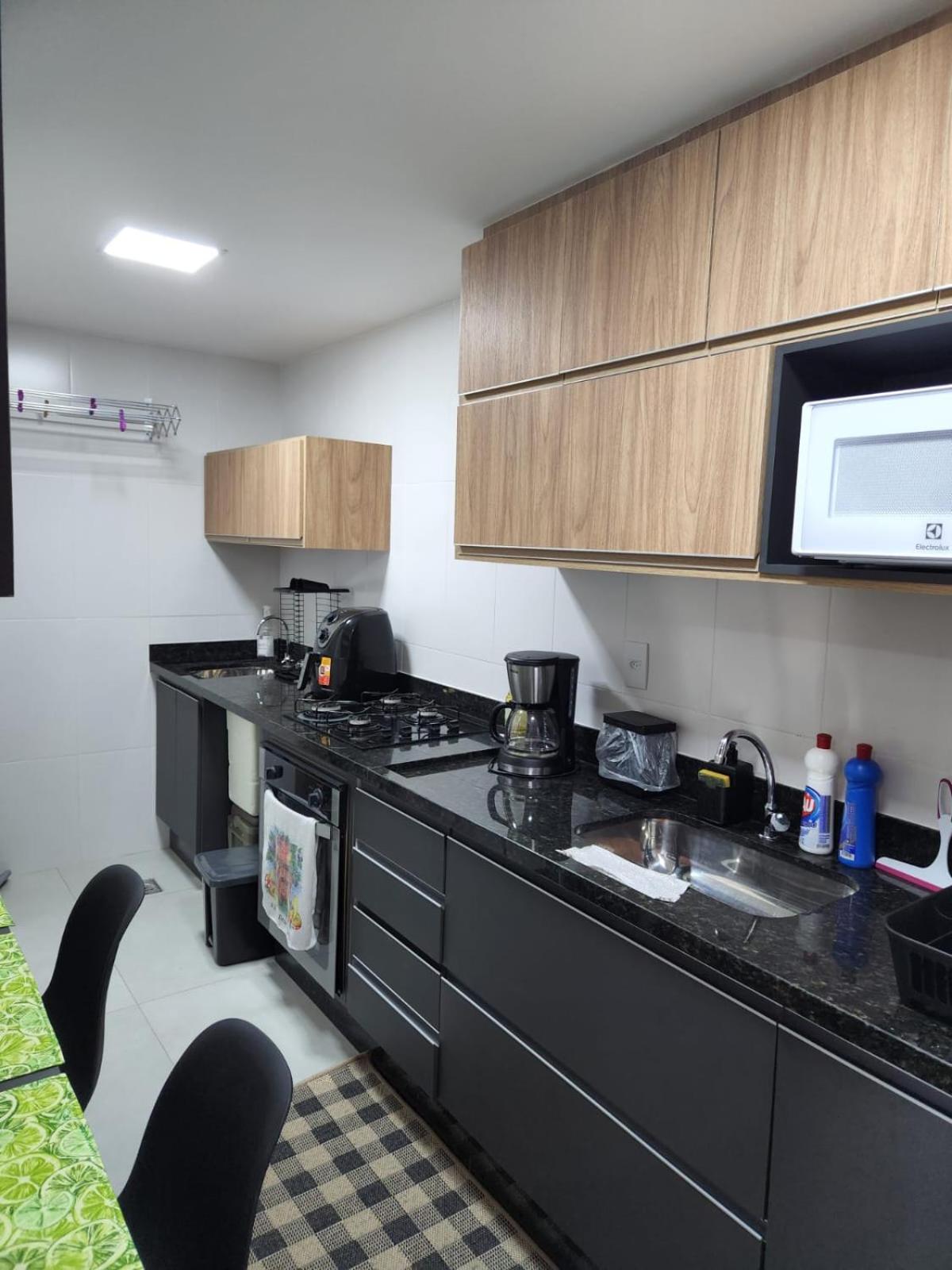 Apartamento com Garagem Cabo Frio