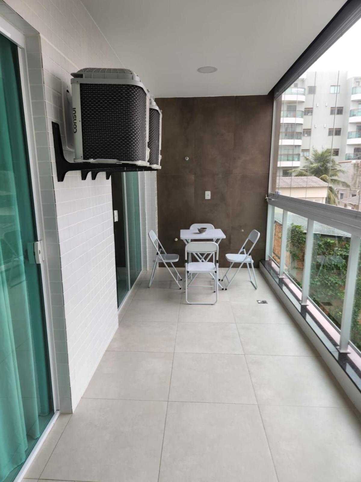 Apartamento com Garagem Cabo Frio