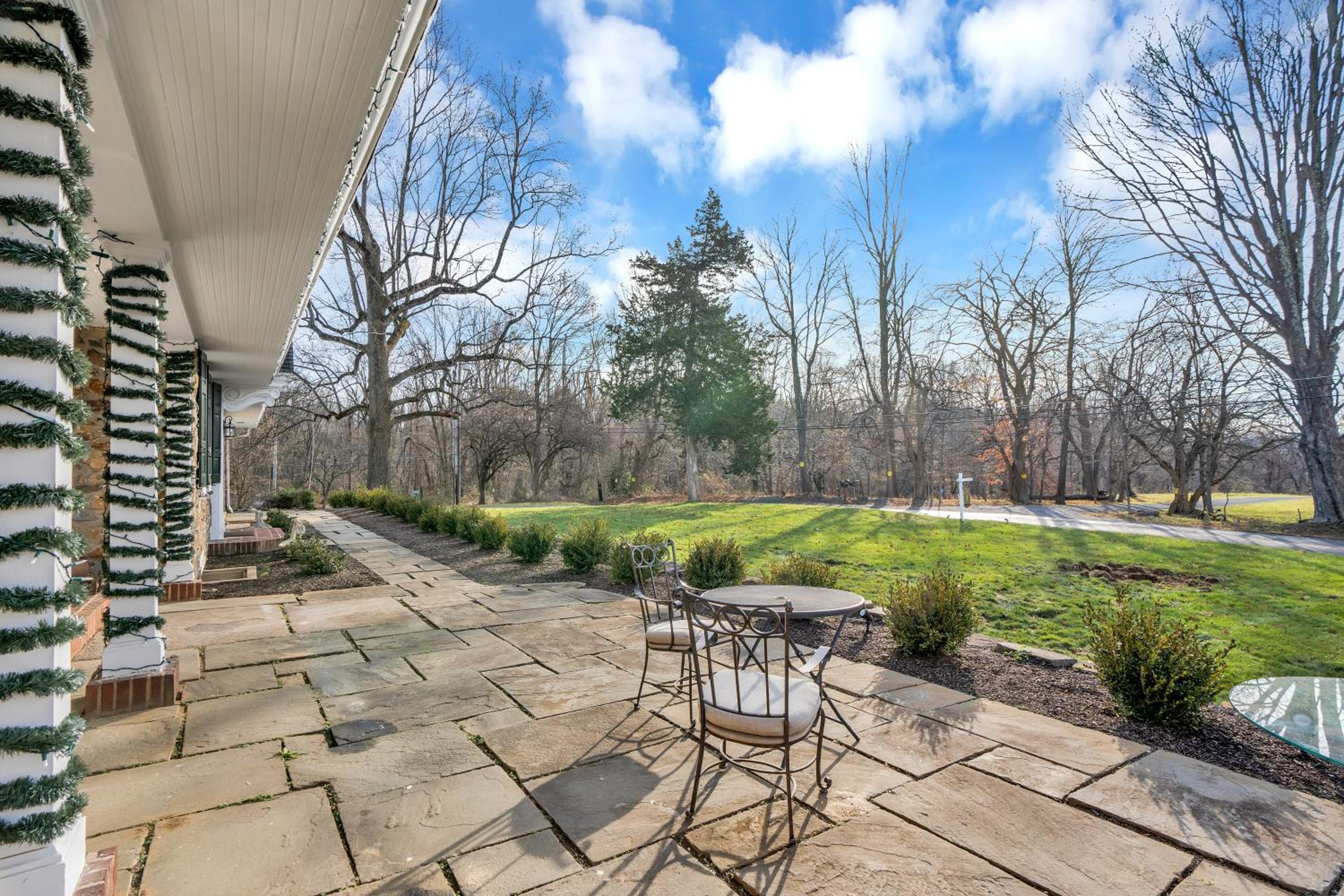 Chimney Hill Estate Inn view 5