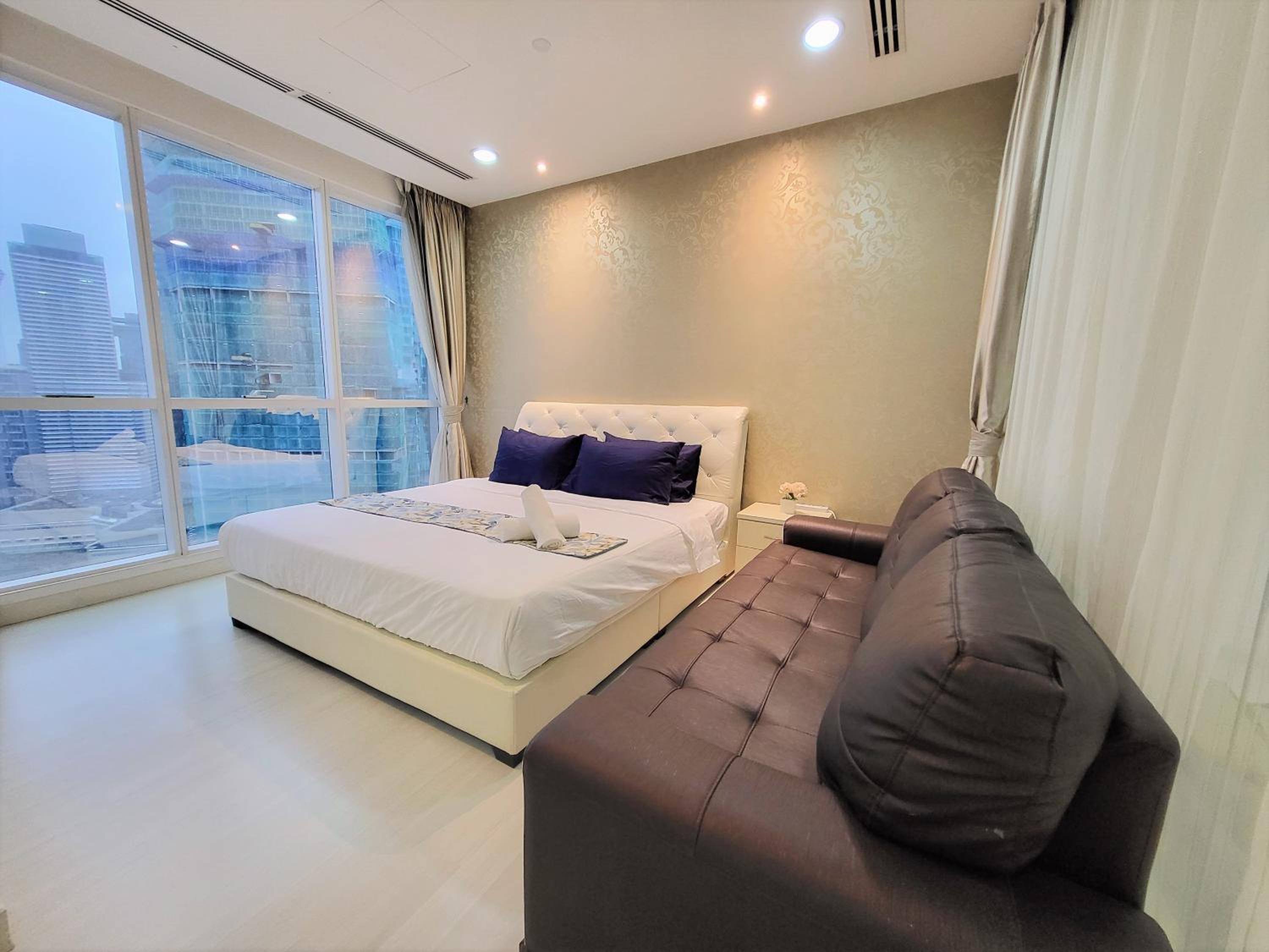 KLCC Binjai 8 Premium Soho Apartment by Sarah's Lodge