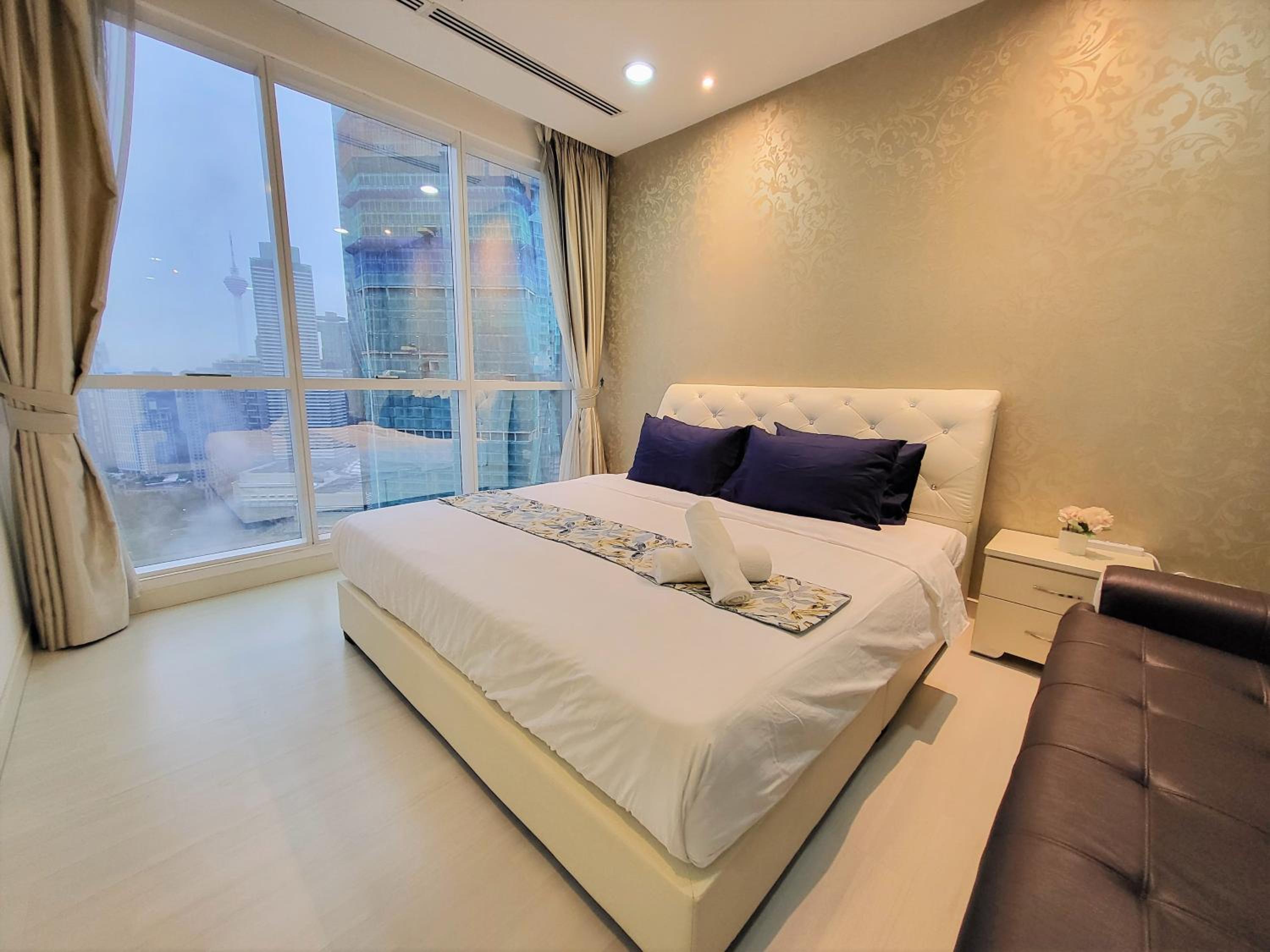 KLCC Binjai 8 Premium Soho Apartment by Sarah's Lodge