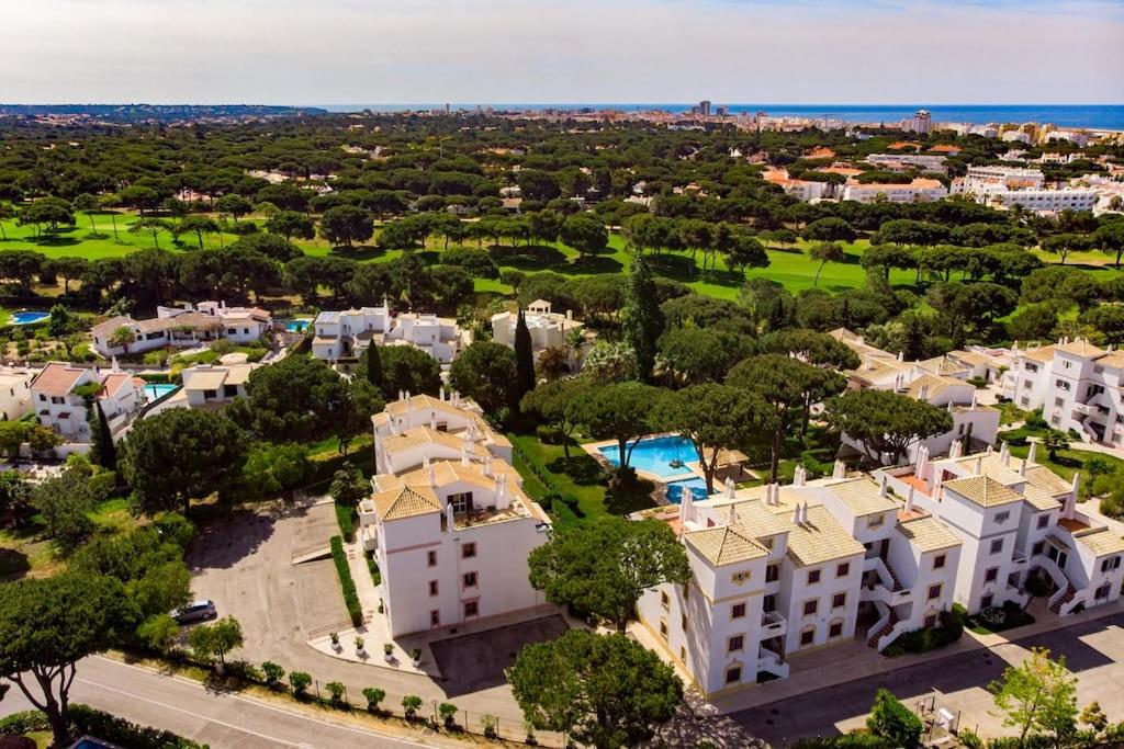 Family Apartment Pool & Terrace view 4