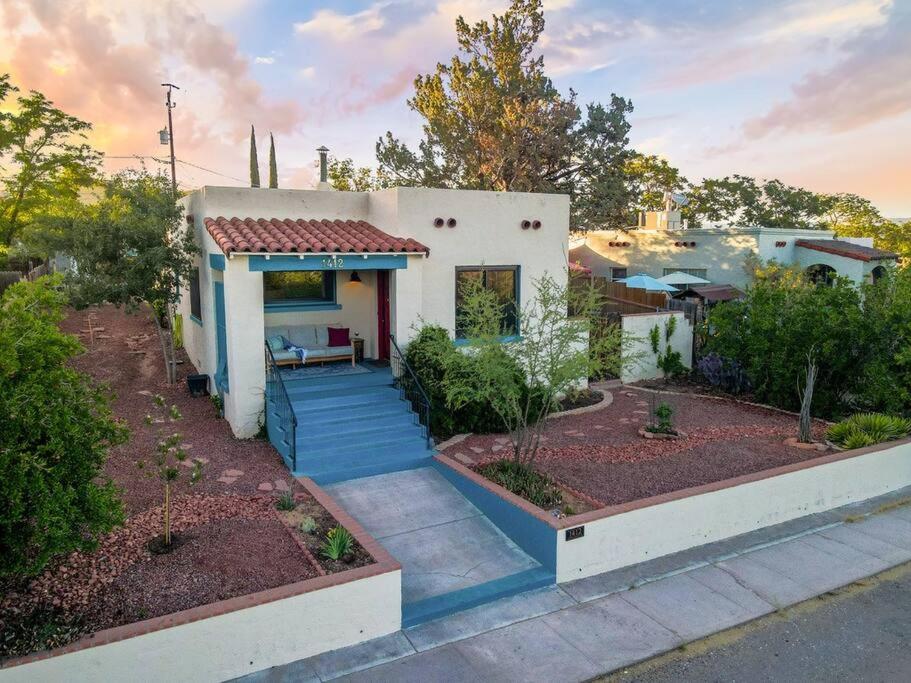 Quail Cottage Clarkdale-Renovated Historic Cottage Sedona Jerome Wineries
