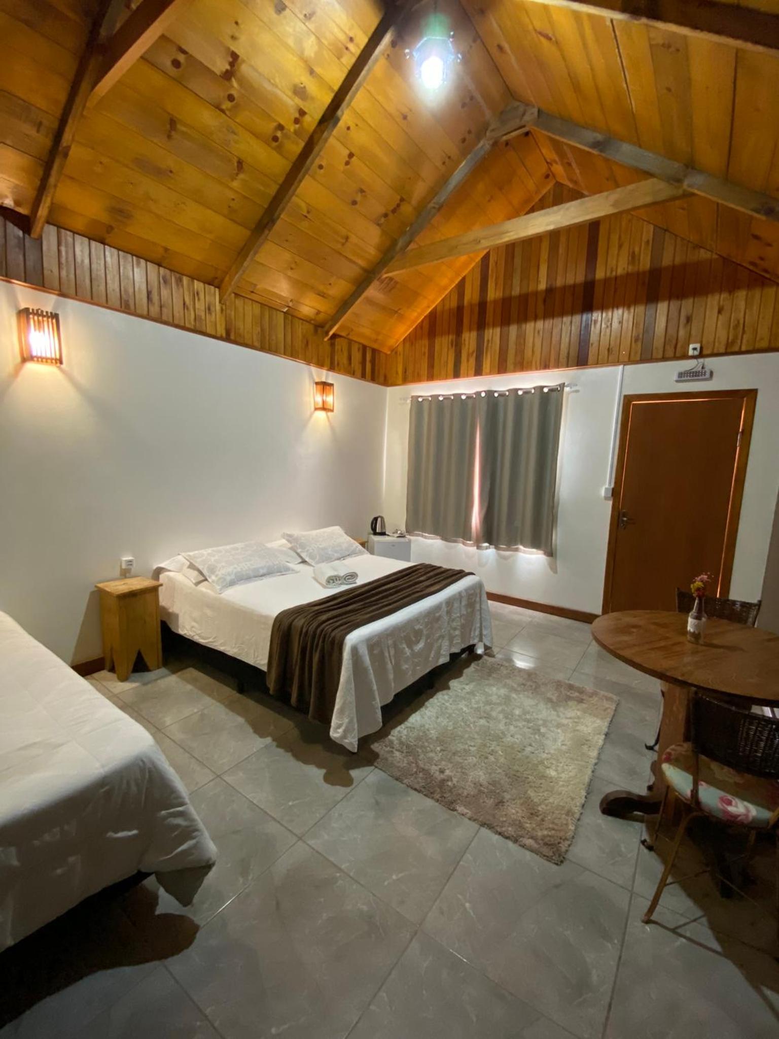 Pousada Rural Pavão - Suites e Chalés