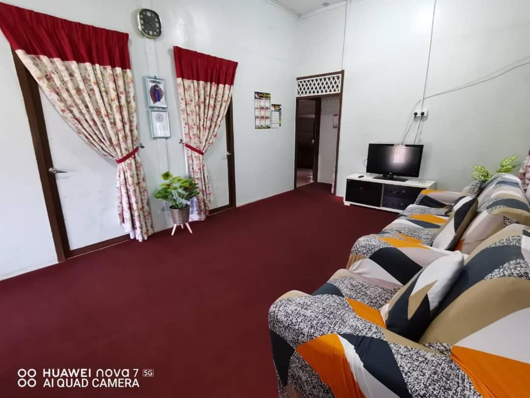 MK AL-ATTAS HOMESTAY - KUALA BESUT photo 2