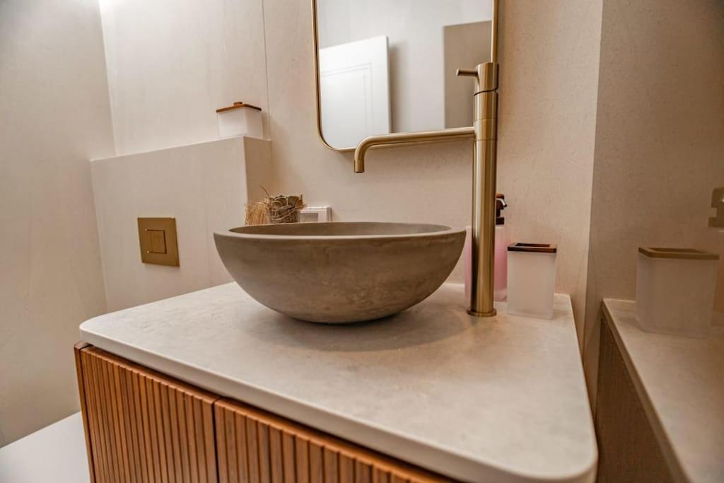Gorgeous 4bdm Penthouse, Haneviim court