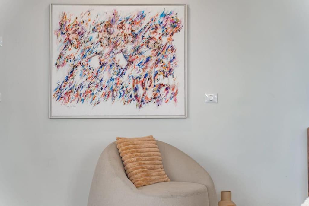 Gorgeous 4bdm Penthouse, Haneviim court