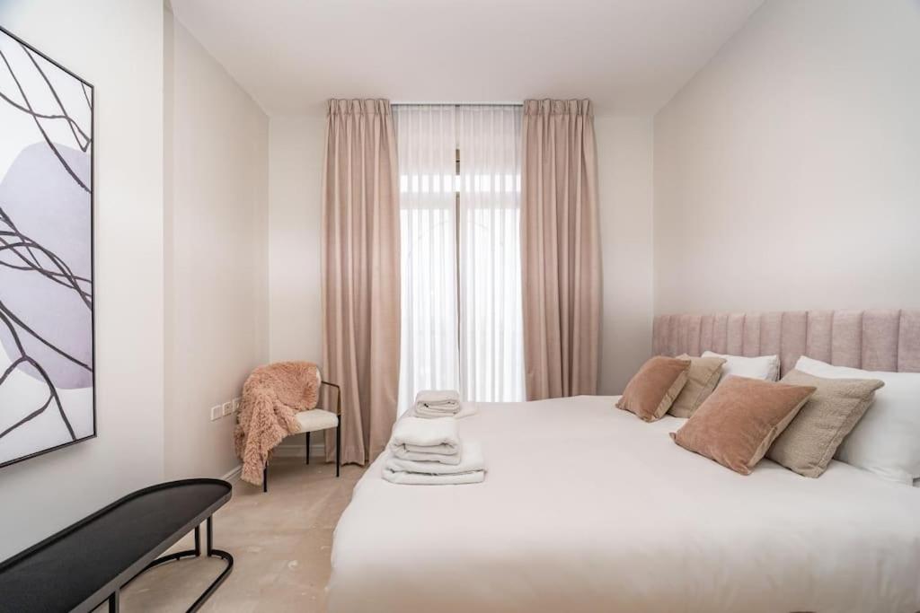 Gorgeous 4bdm Penthouse, Haneviim court