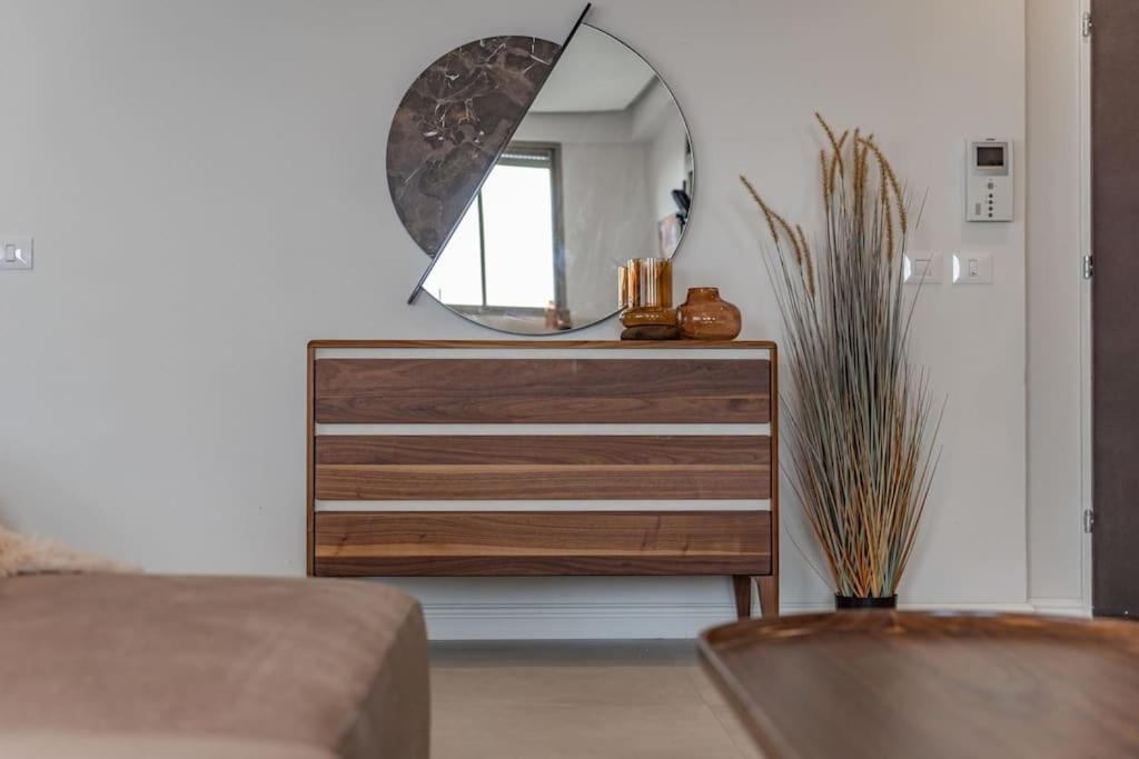 Gorgeous 4bdm Penthouse, Haneviim court