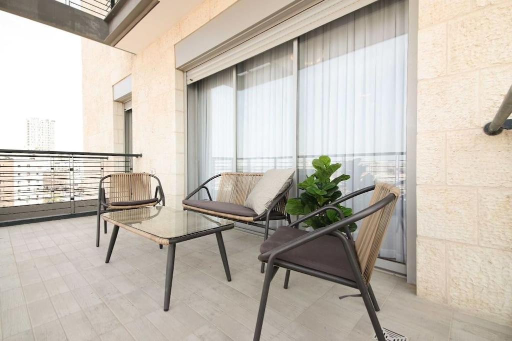 Amazing 3 bedroom, Shalem Tower view 4
