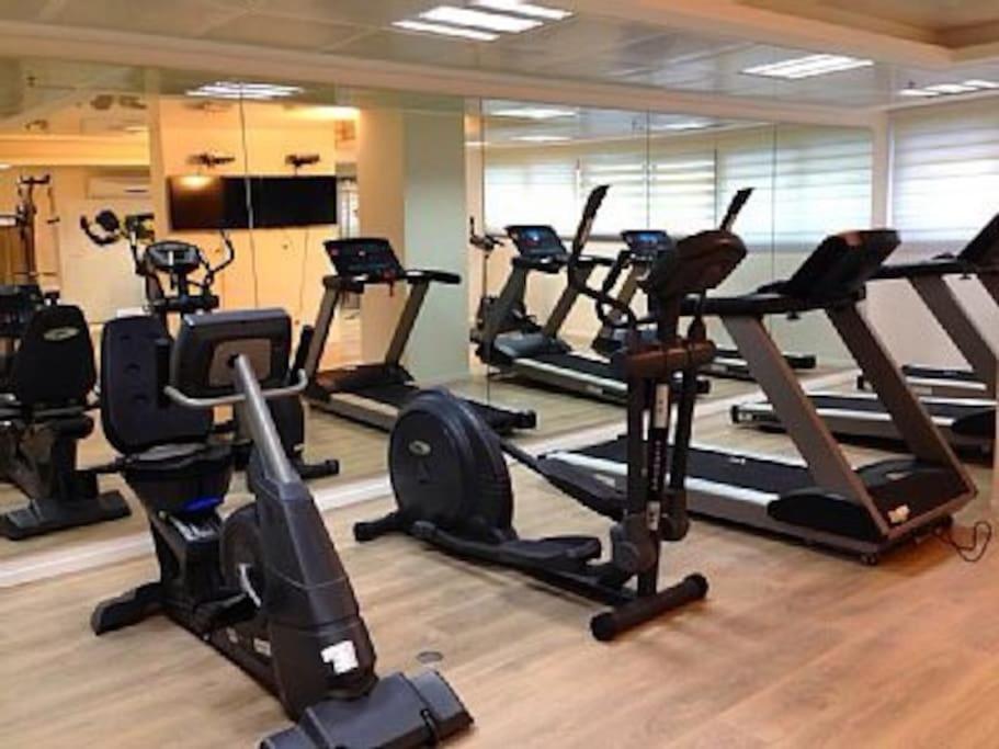Luxury 3 bedroom apt, Harav Kook7 view 5