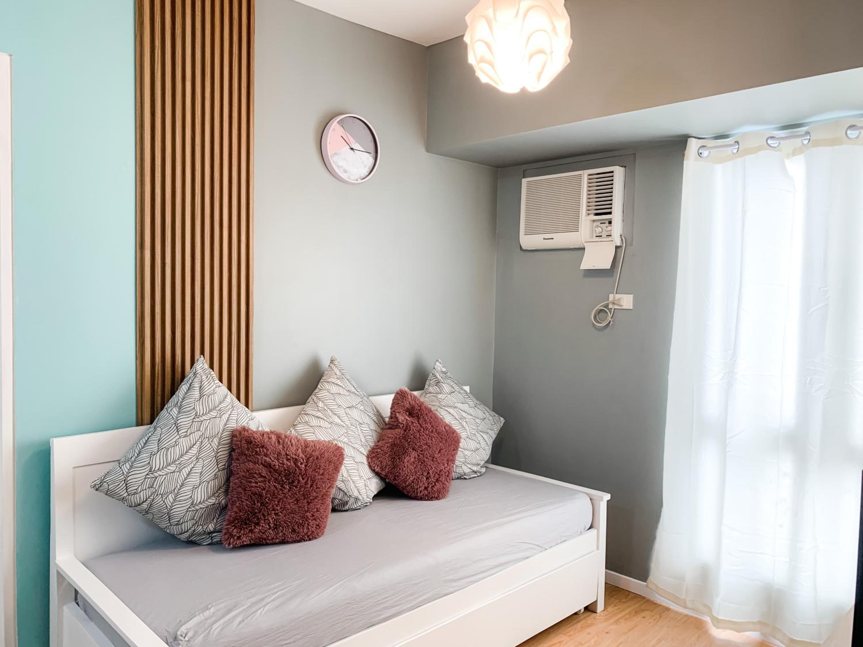 Lovely 1 Bedroom unit in Avida w/ WiFi (upto 4 pax)