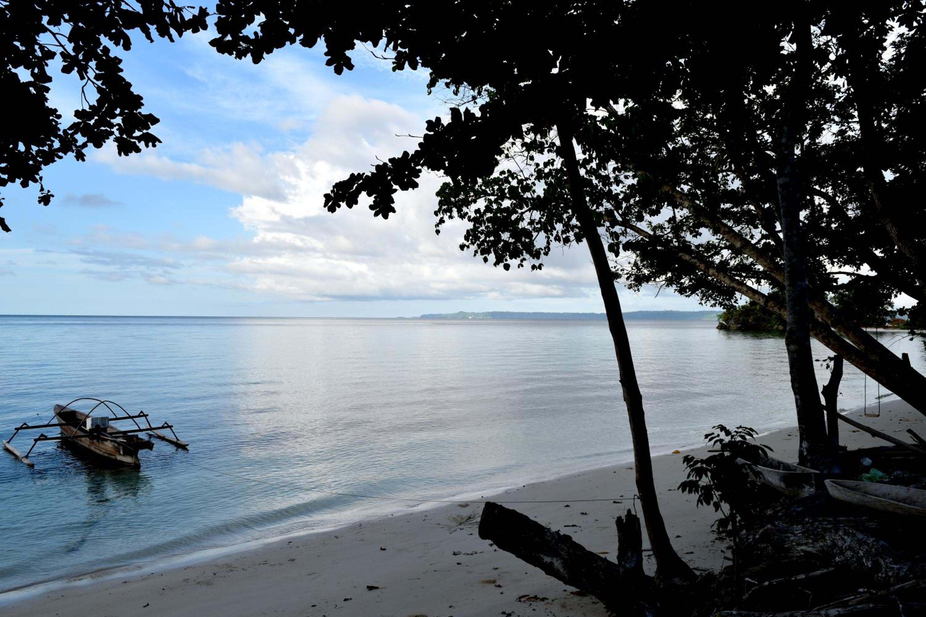 Tanjung Kalemo Resort