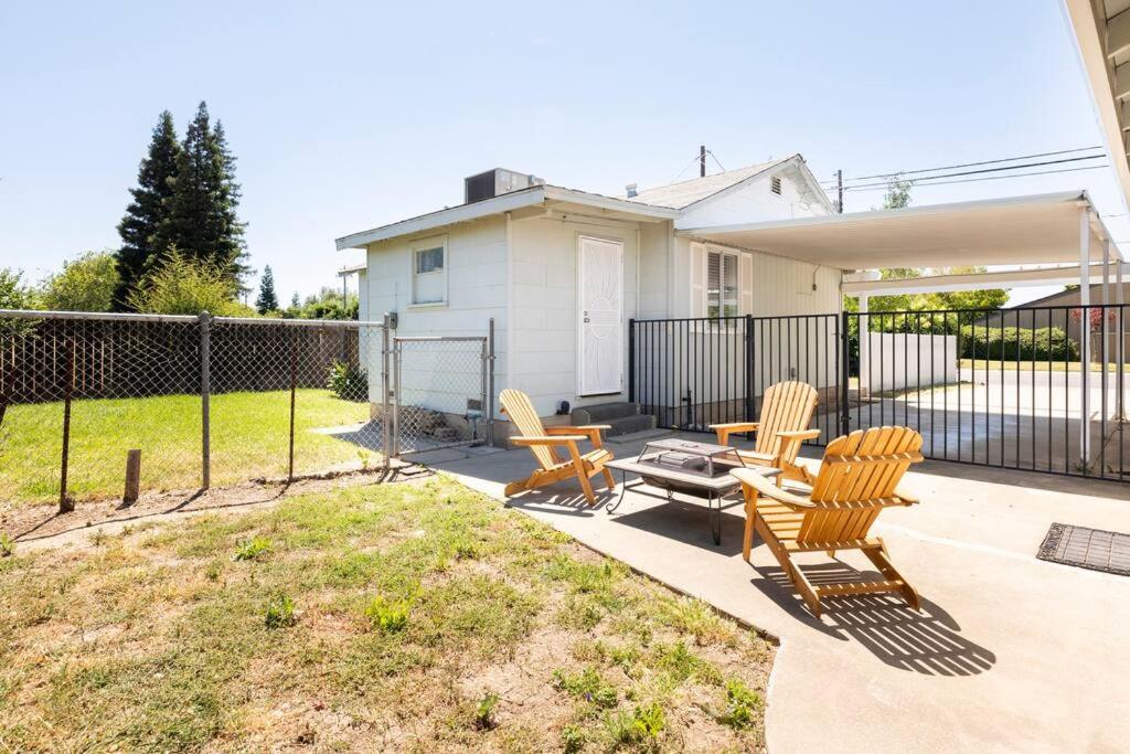 Yuba City Vacations - Misha's Hunn Cottage - Property Image 4