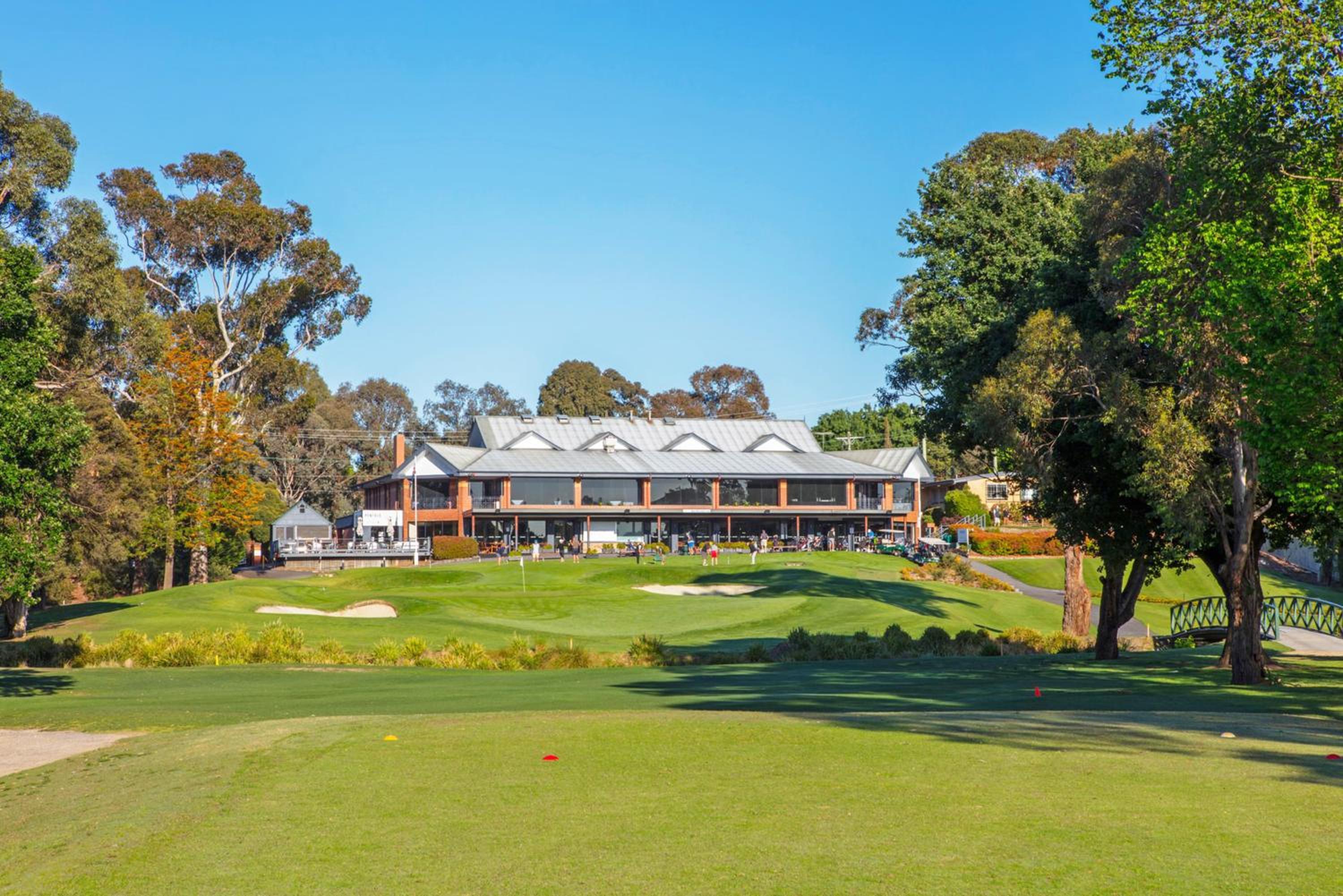 Hidden Gem 1-Bedder in Box Hill Prime Location