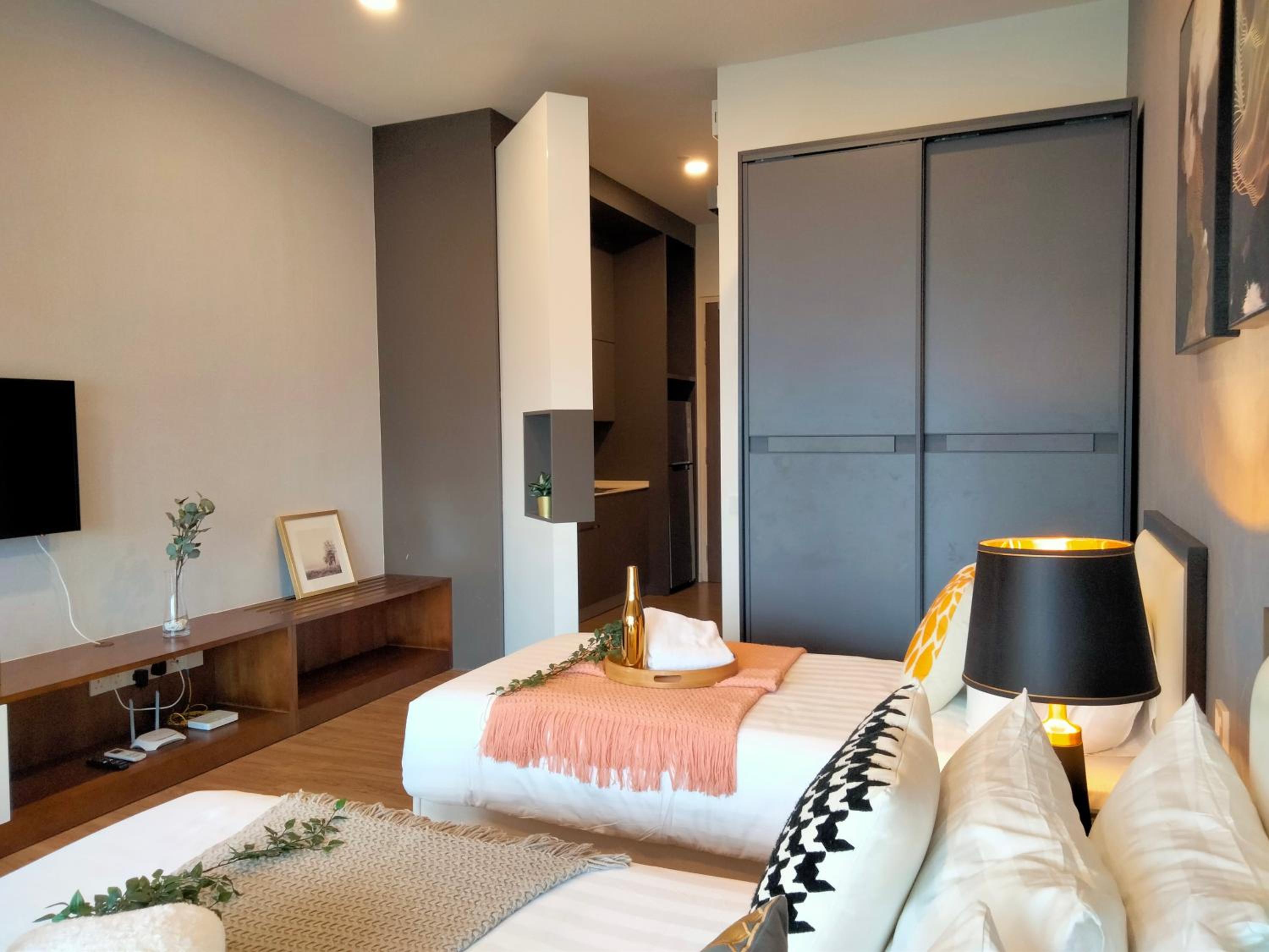 Ceylonz Suites Bukit Bintang I HomeBrickz