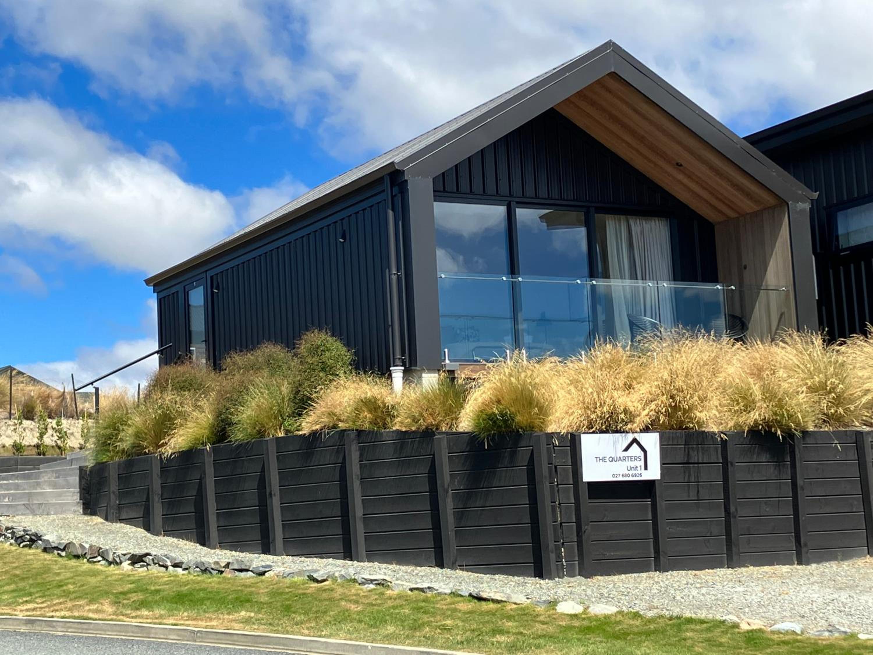 Hotel The Quarters Unit 1 - Lake Tekapo - Image 1