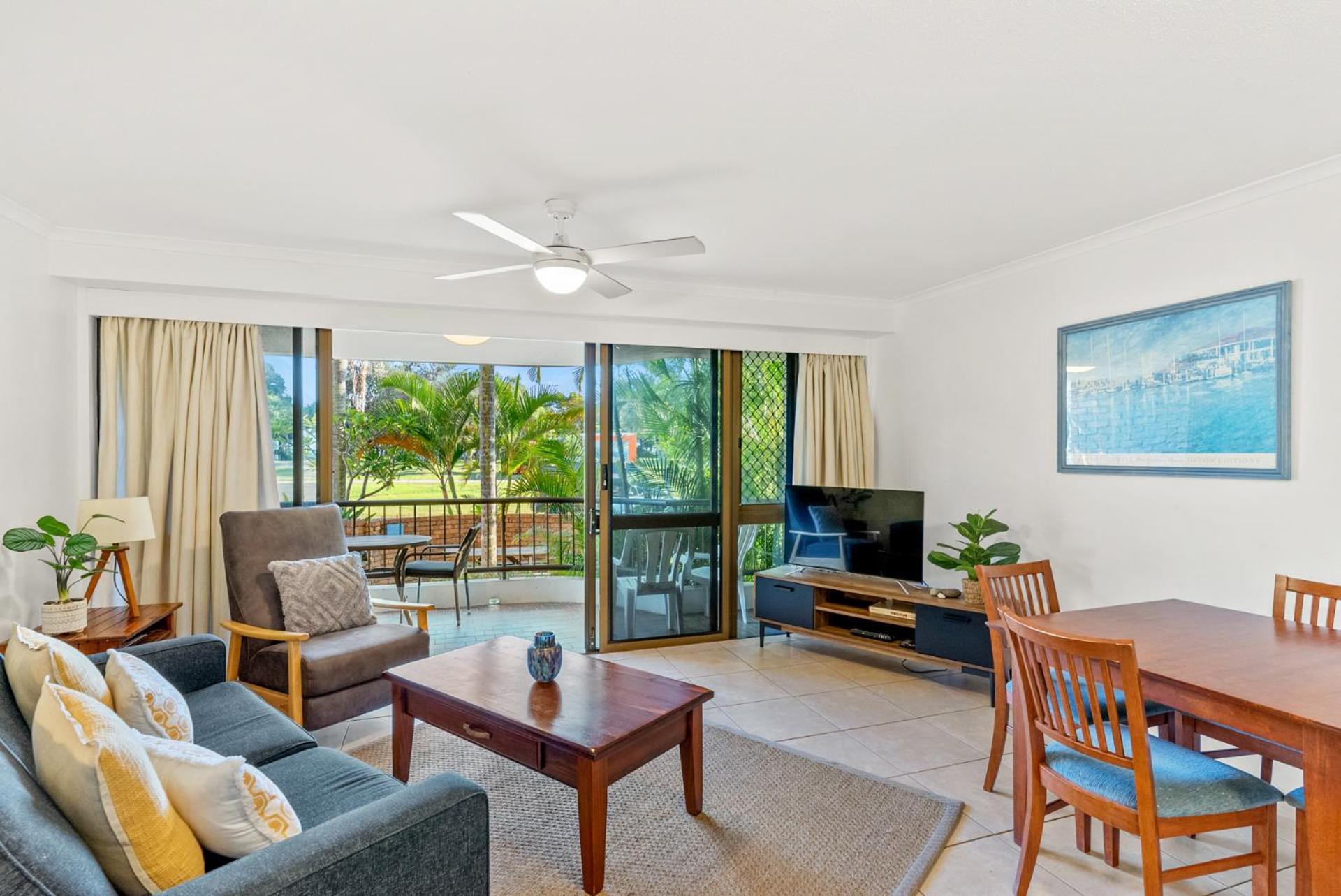 Fuller Holidays-Unit Pacific