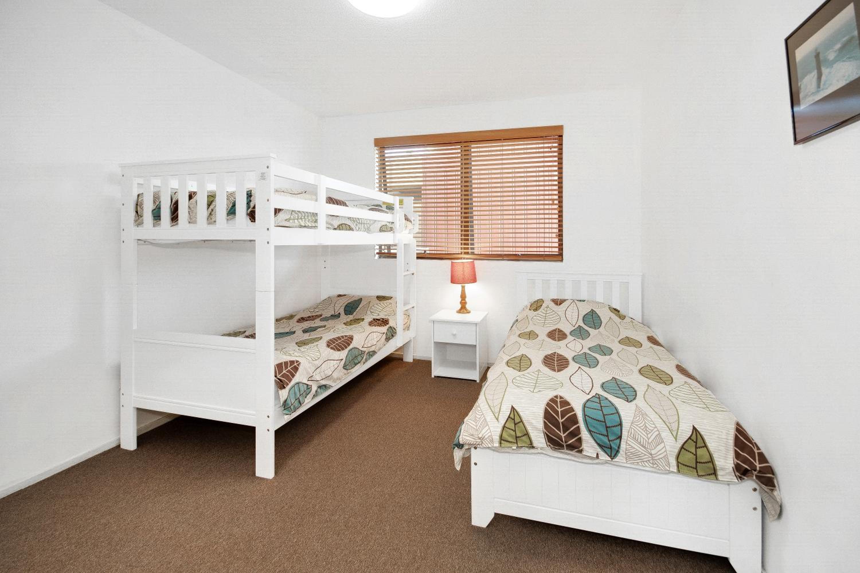 Lahaina Apartments
