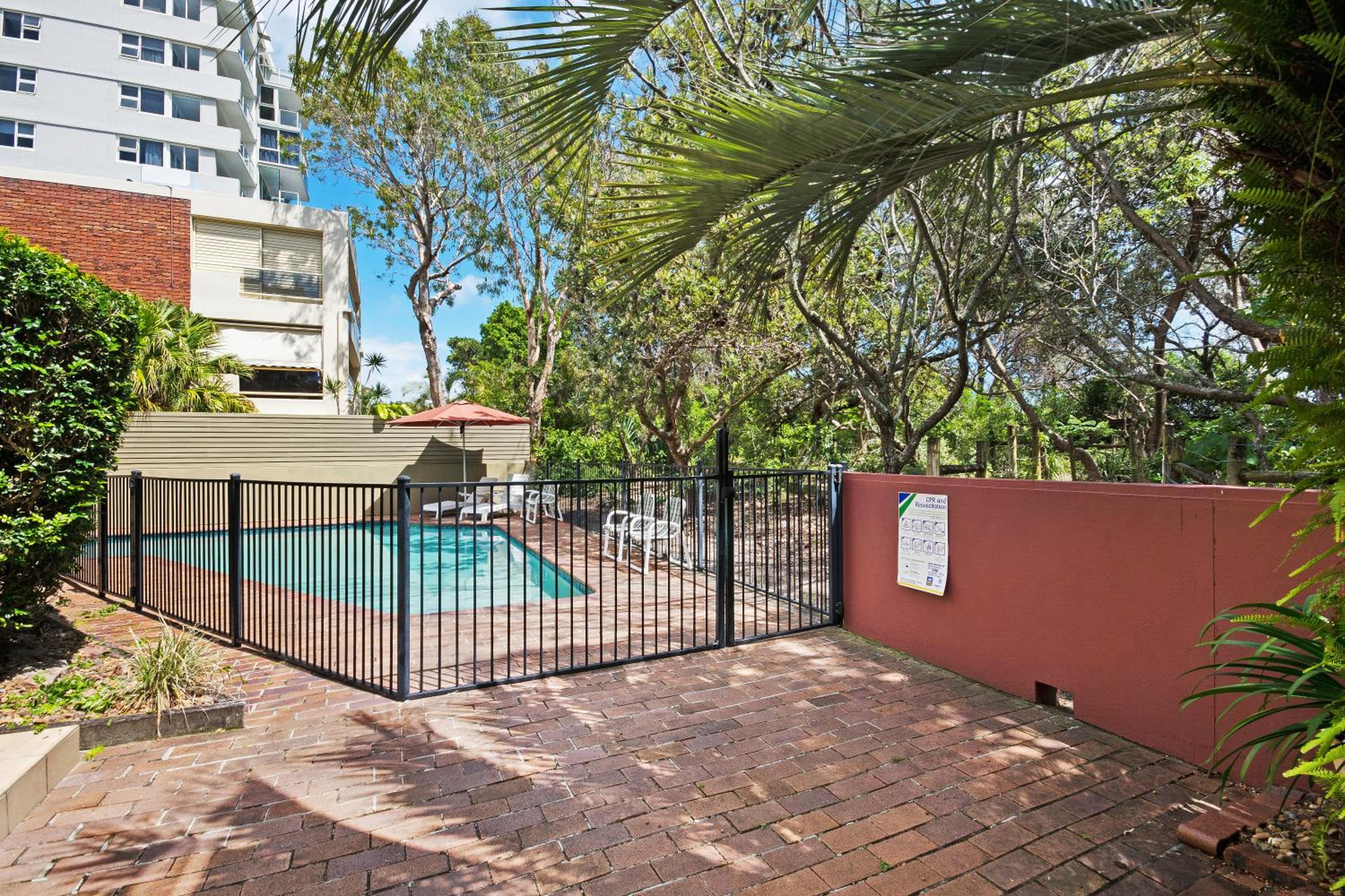 Lahaina Apartments