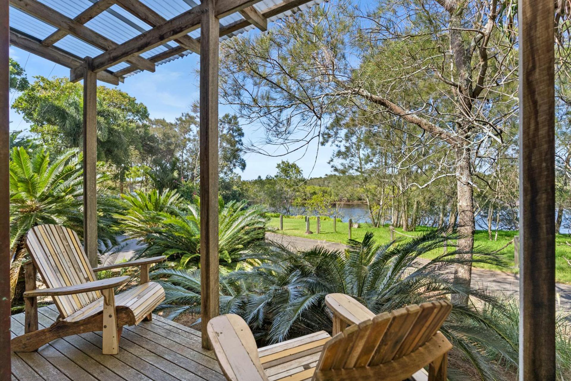 Fuller Holidays - Belongil Beach Pavilion House, 18A Childe St