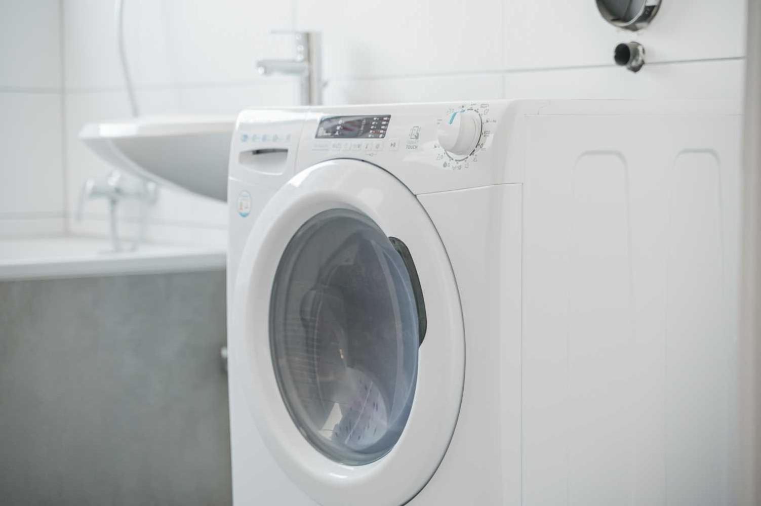 RAUMSCHMIDE Monteurwohnung Esslingen