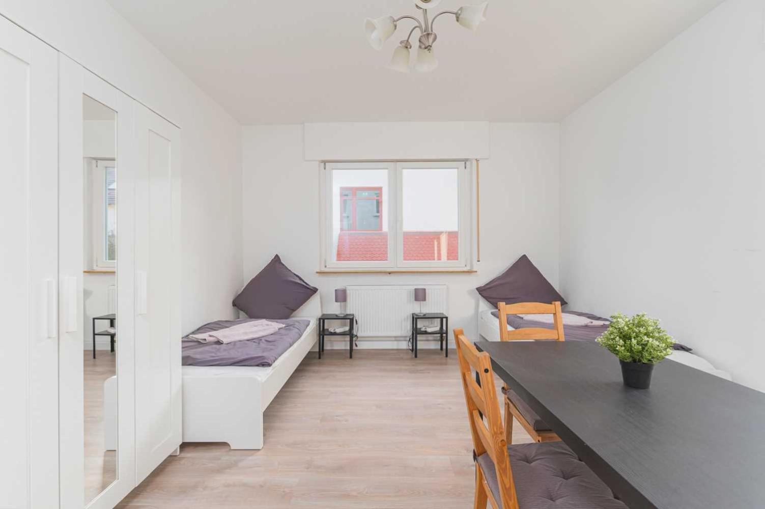 RAUMSCHMIDE Monteurwohnung Esslingen