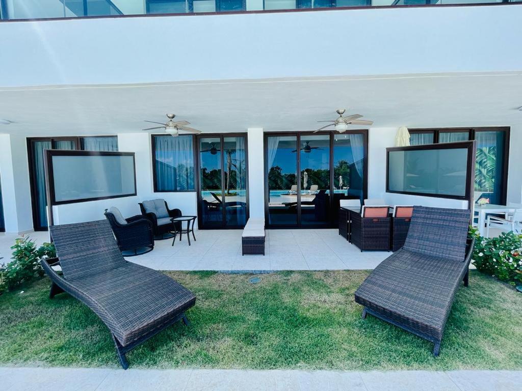 Beach, Golf, Casino & Infinity Pool condo in Hard Rock, Punta Cana Área, Cana Rock Star view 3