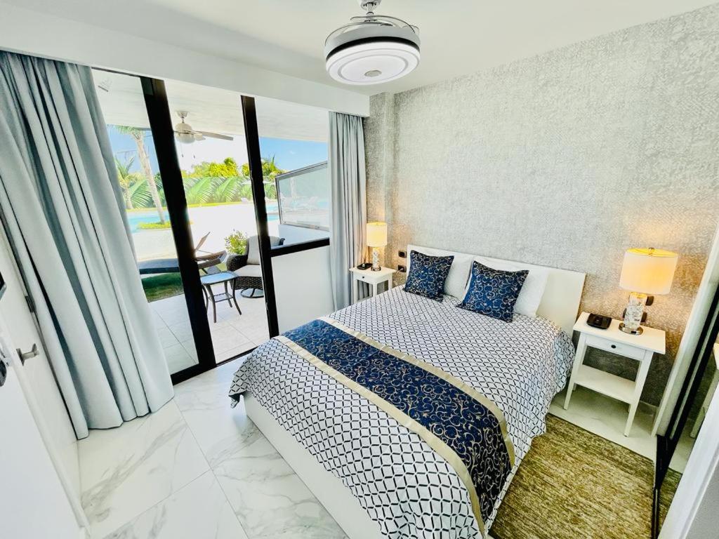 Beach, Golf, Casino & Infinity Pool condo in Hard Rock, Punta Cana Área, Cana Rock Star view 5